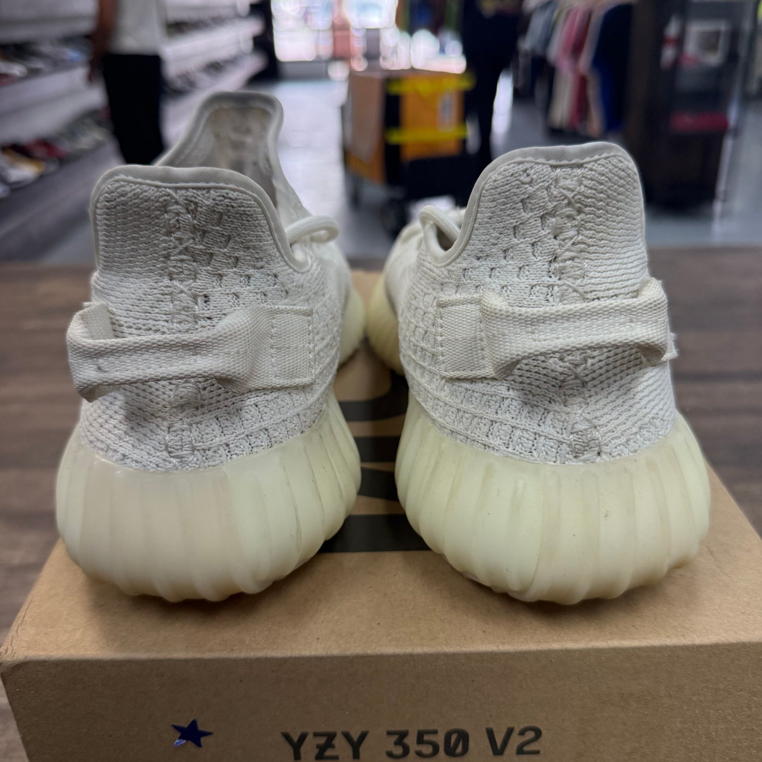 Bone Yeezy 350 (USED)