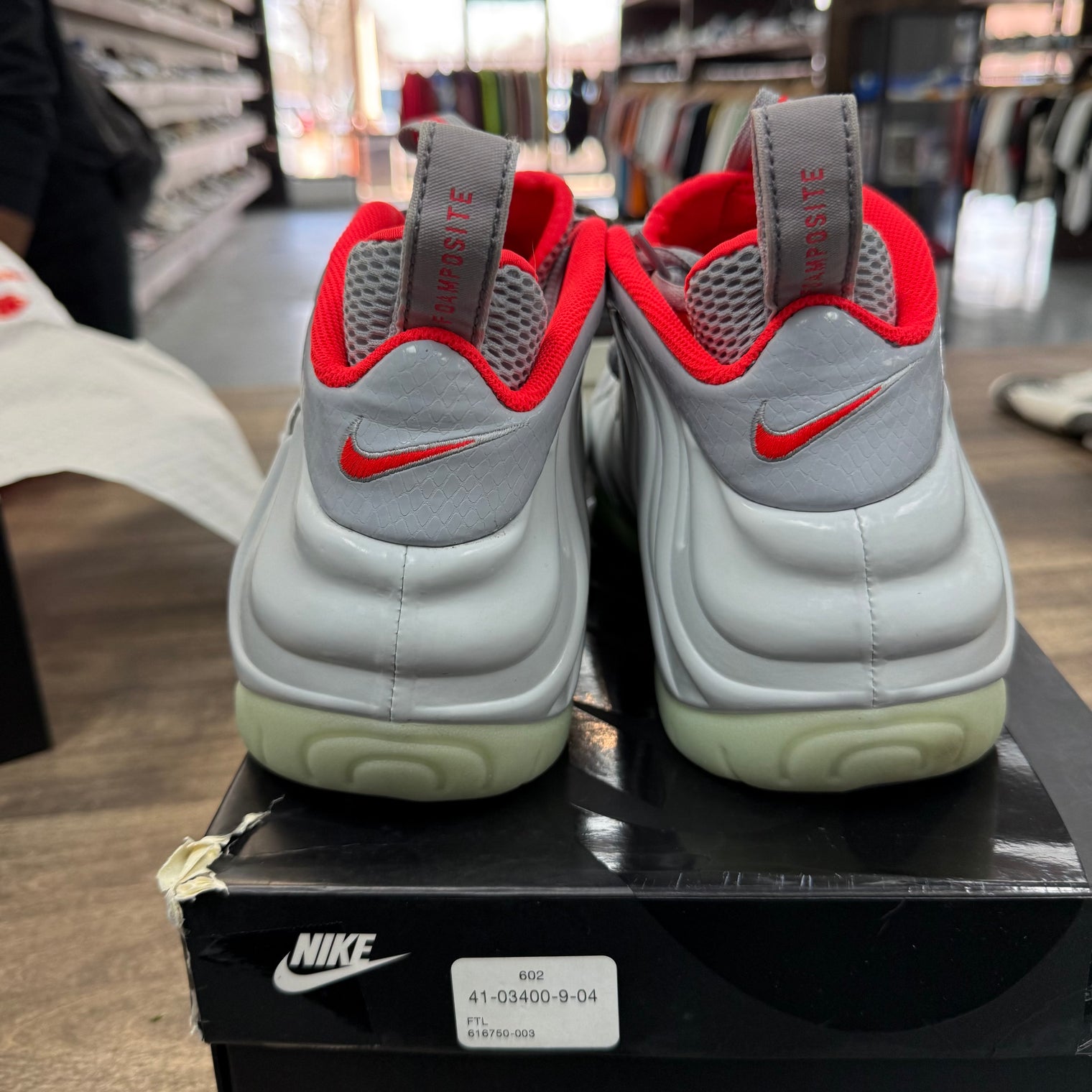 Pure Platinum Nike Air Foamposite Pro (USED)