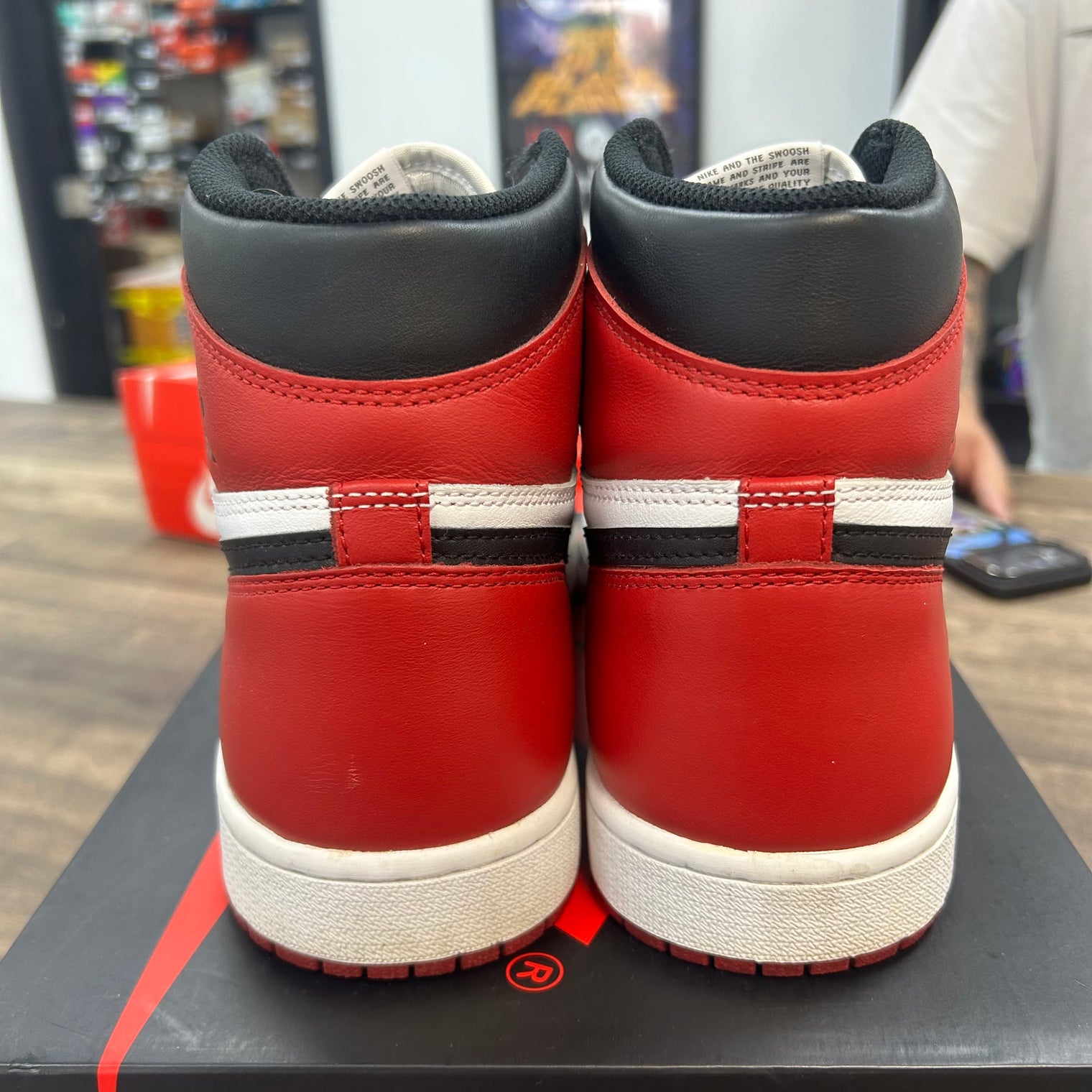 Jordan 1 Retro Black Toe (2016) (US 10.5) (Lightly Worn)