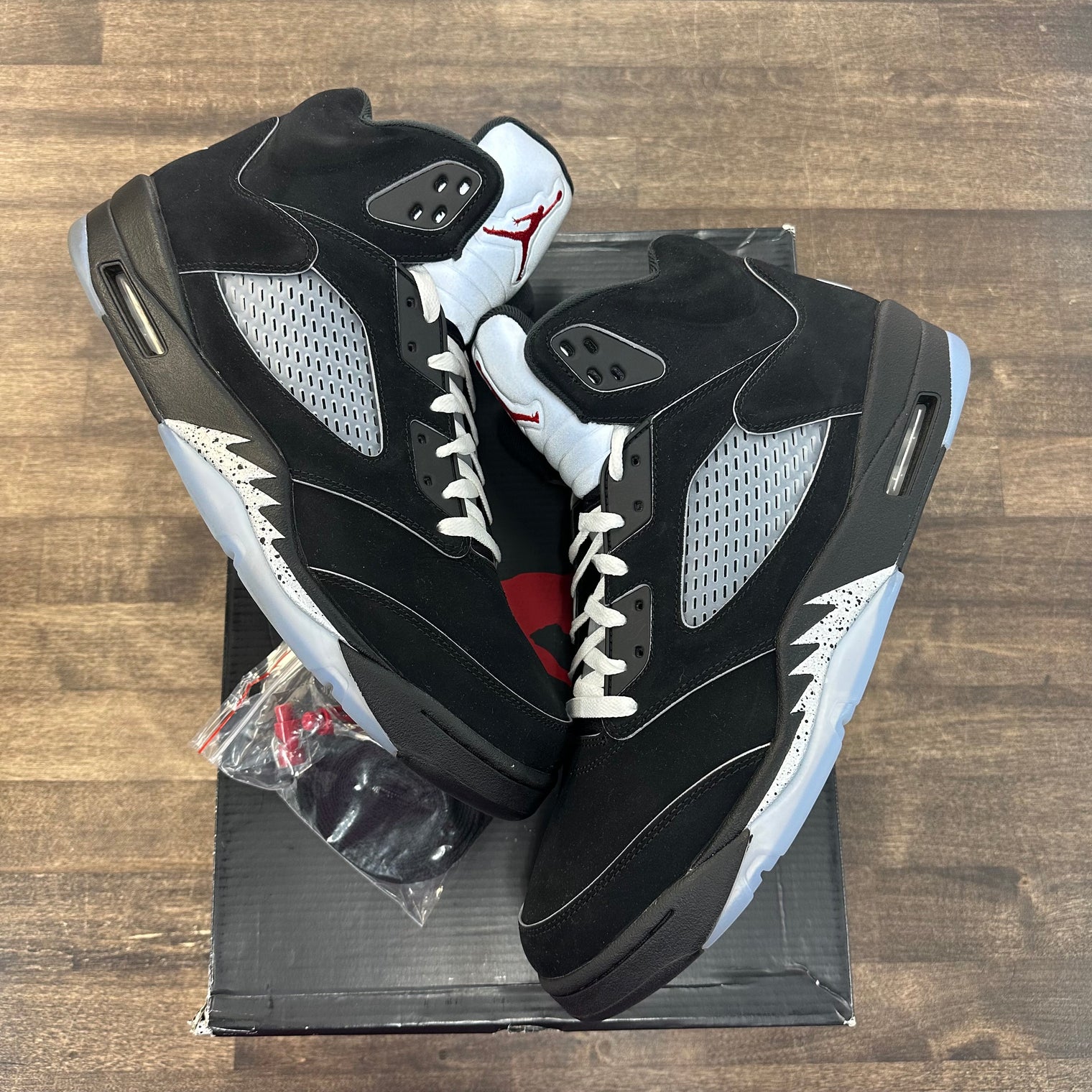 Black Metallic Reimagined Jordan 5 (USED)