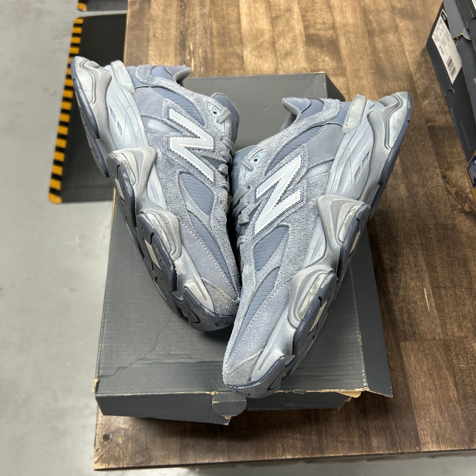 Vintage Indigo New Balance 9060 (USED)