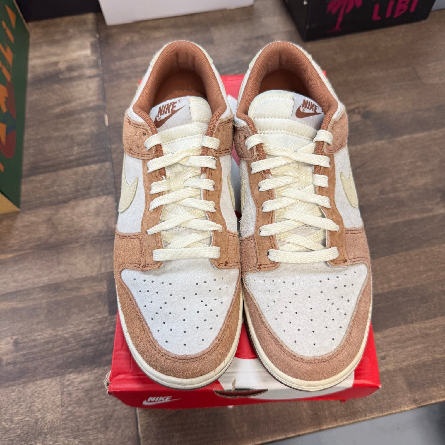 Medium Curry Dunk Low (USED)