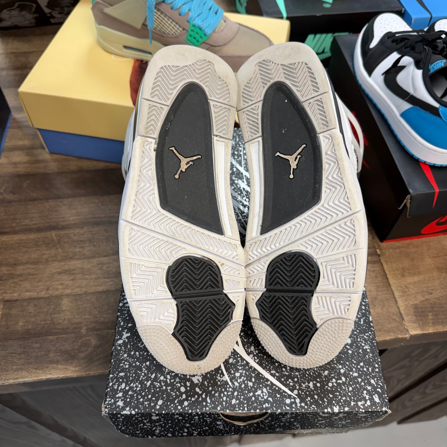 Jordan 4 Retro Military Black (US 8) (USED)