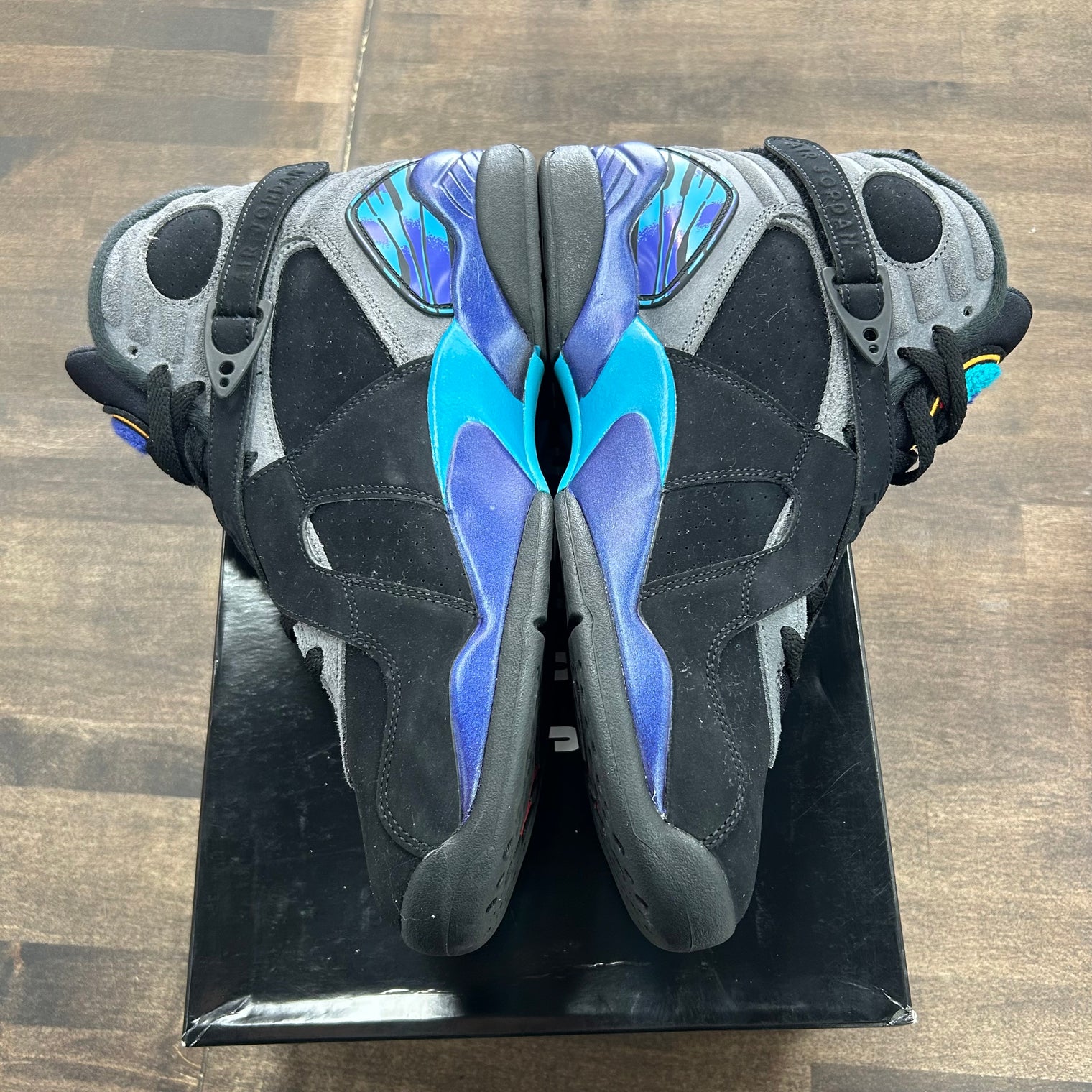 Aqua Jordan 8 (2025) (USED)