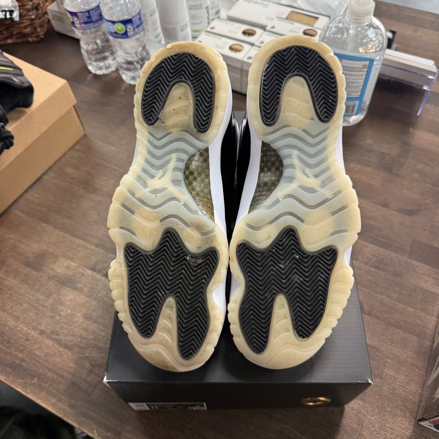 Air Jordan 11 Retro Gratitude (Used)