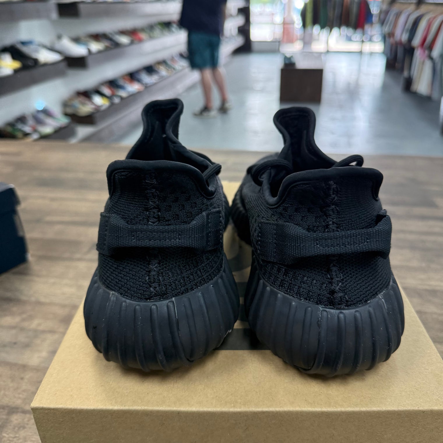 Onyx Yeezy 350 (Lightly Worn)