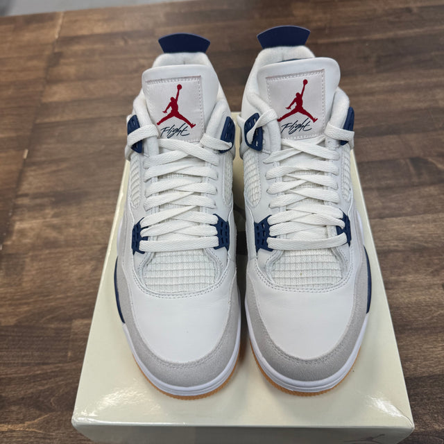Navy SB Jordan 4 (USED)
