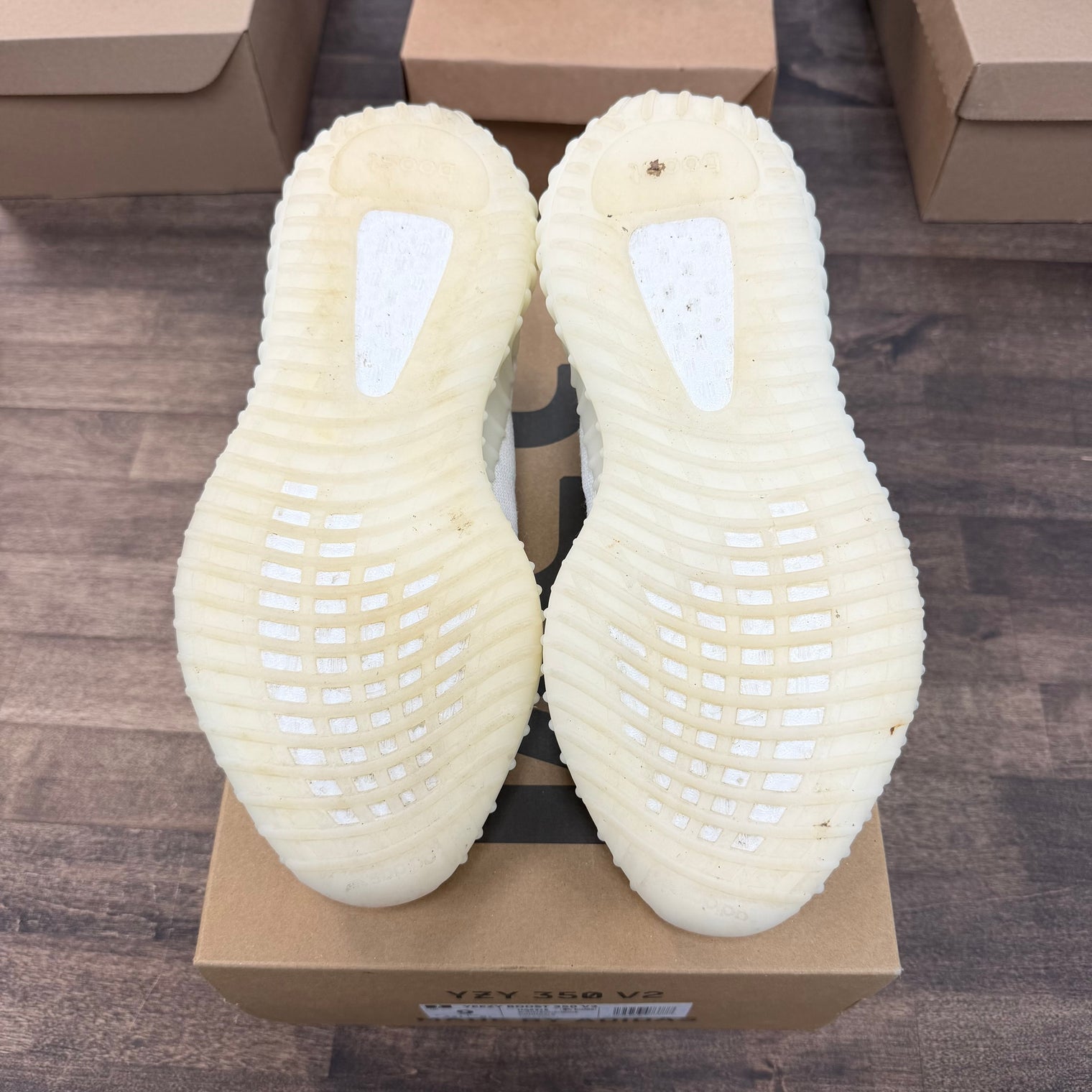 Bone Yeezy 350 (USED)