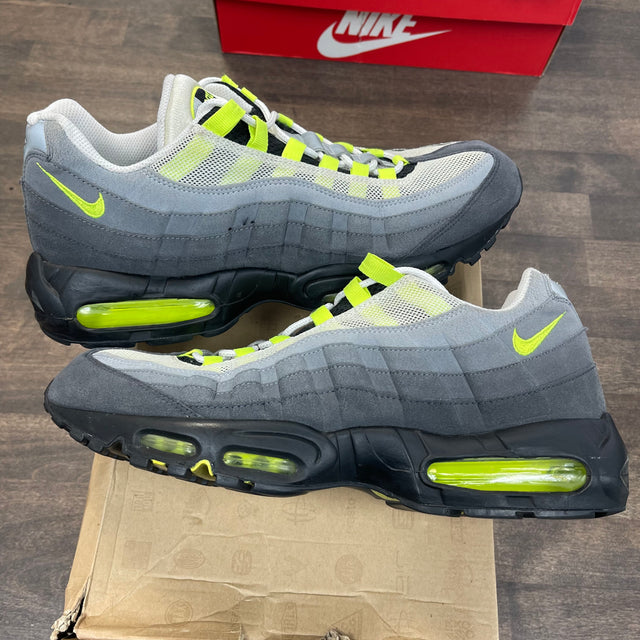 Neon 95 Air Max 95 (2012) (USED)