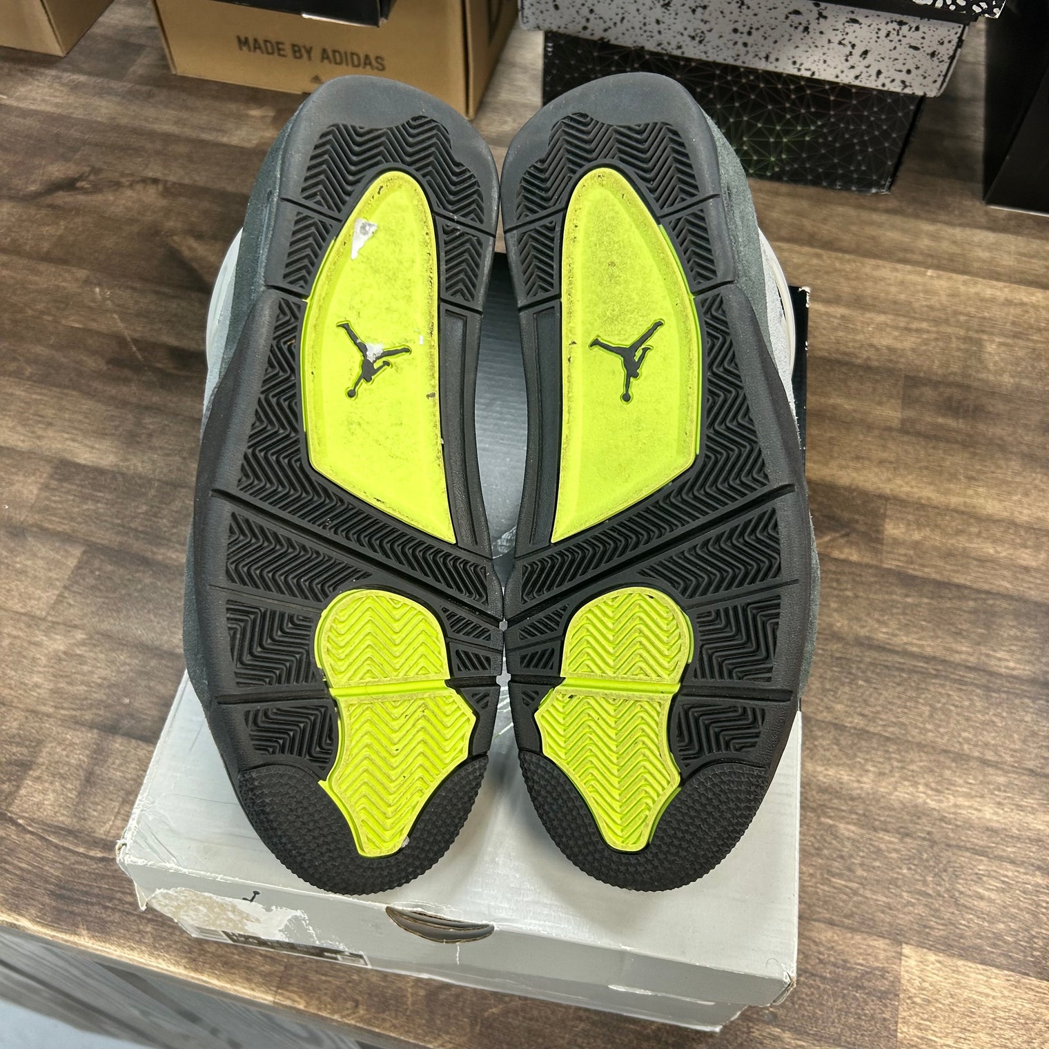 Jordan 4 Retro SE 95 Neon (US 12) (USED)