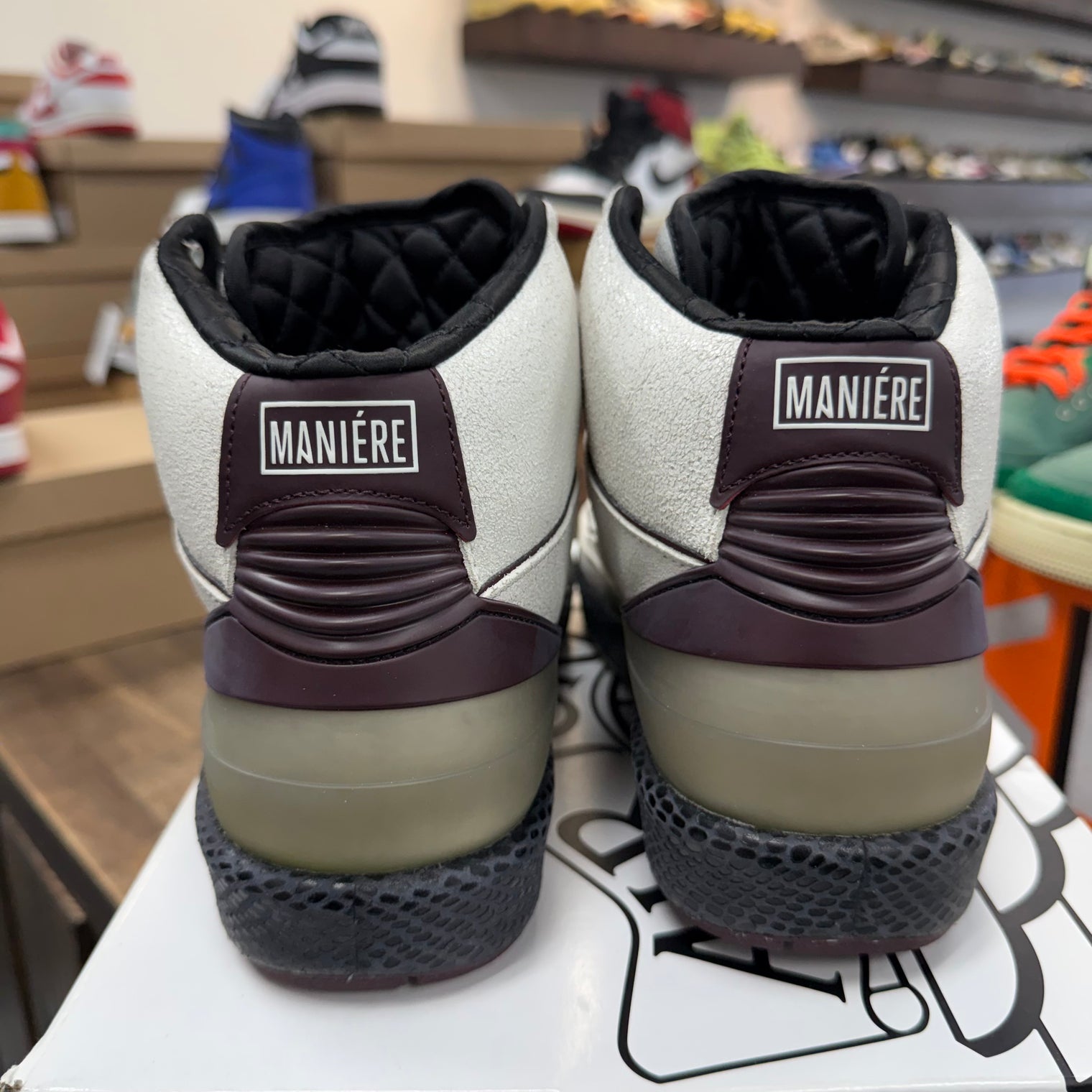 Airness A Ma Maniere Jordan 2 Retro (USED)