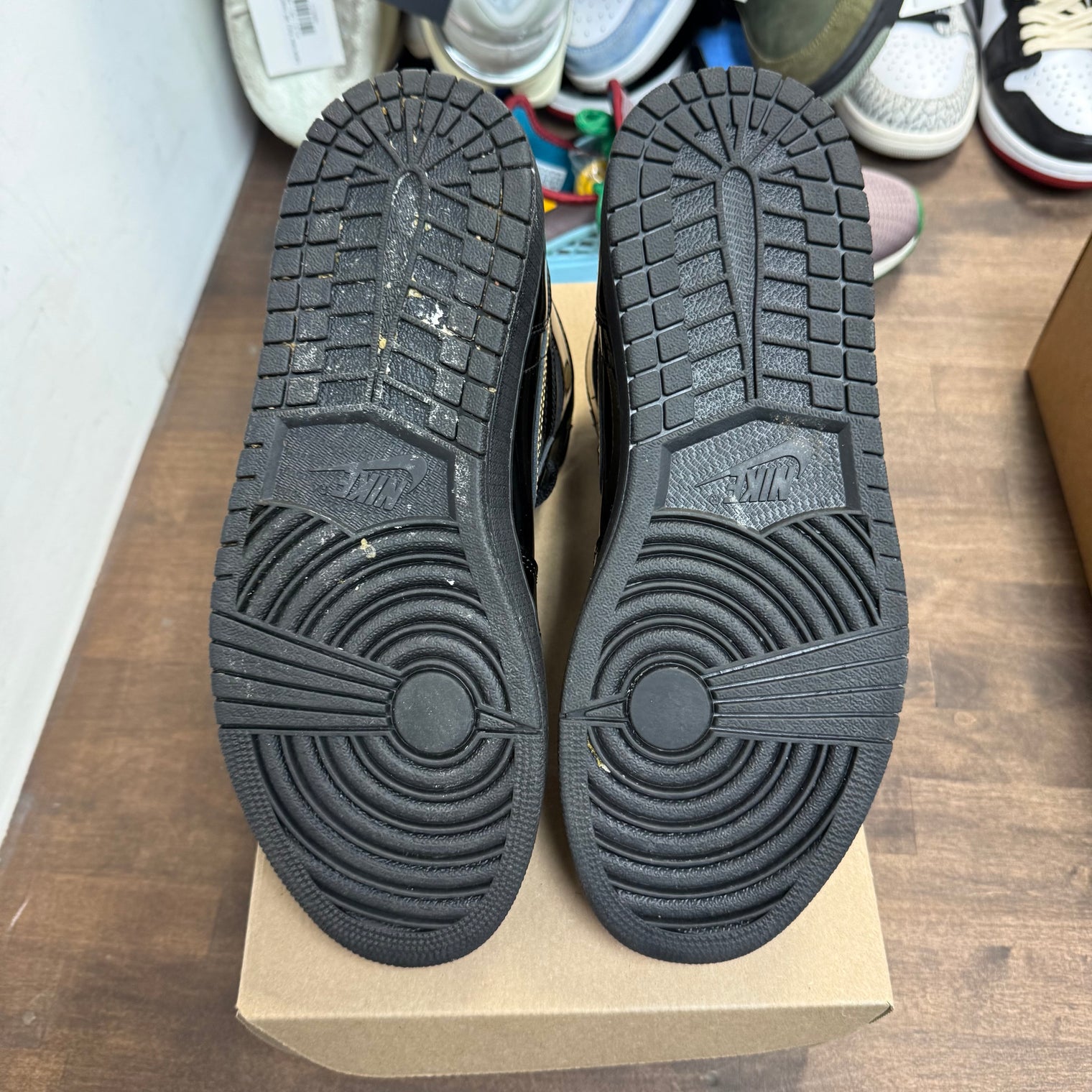 Black Metallic Jordan 1 High (2020) (USED,No Box)