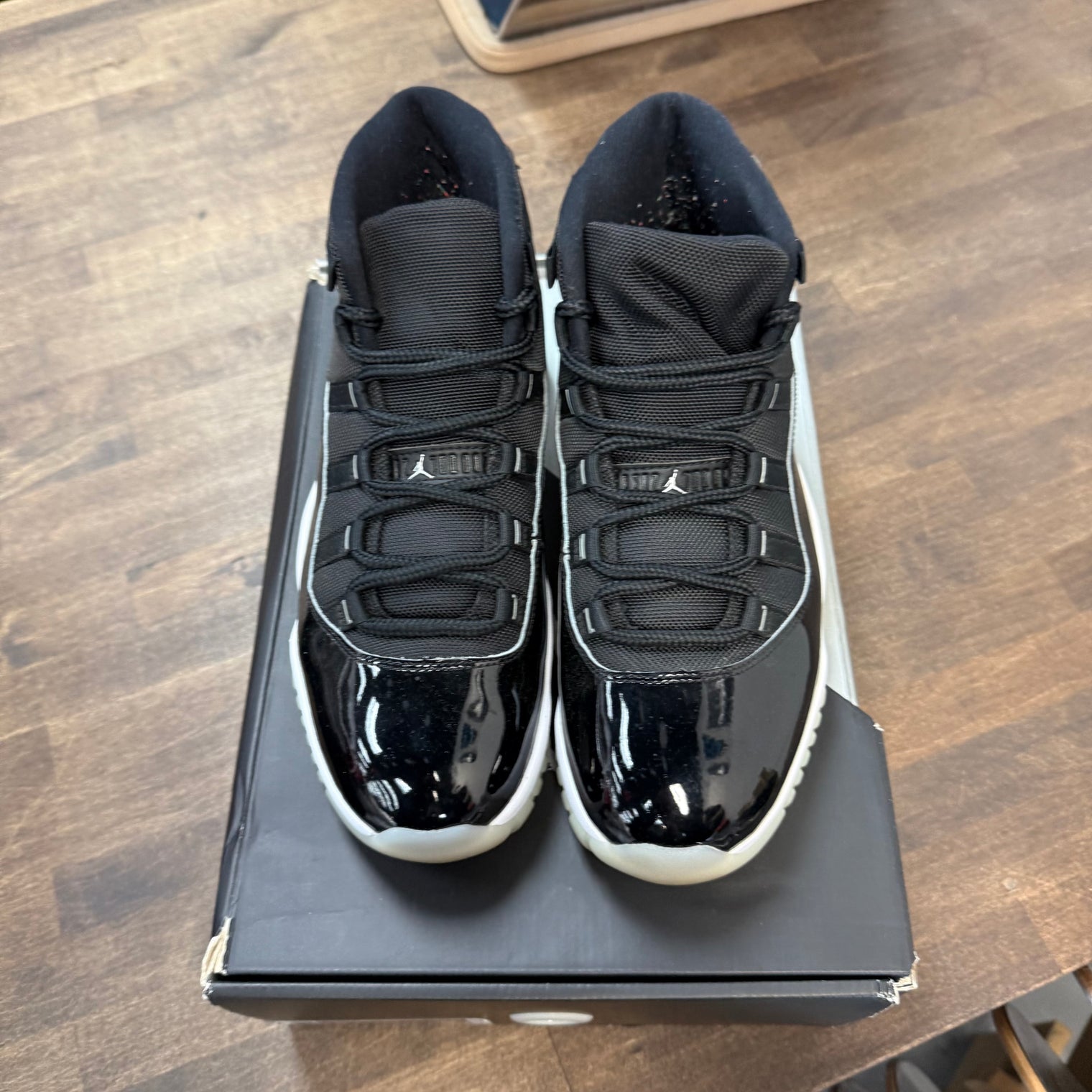 Jubilee Jordan 11 Retro (USED)