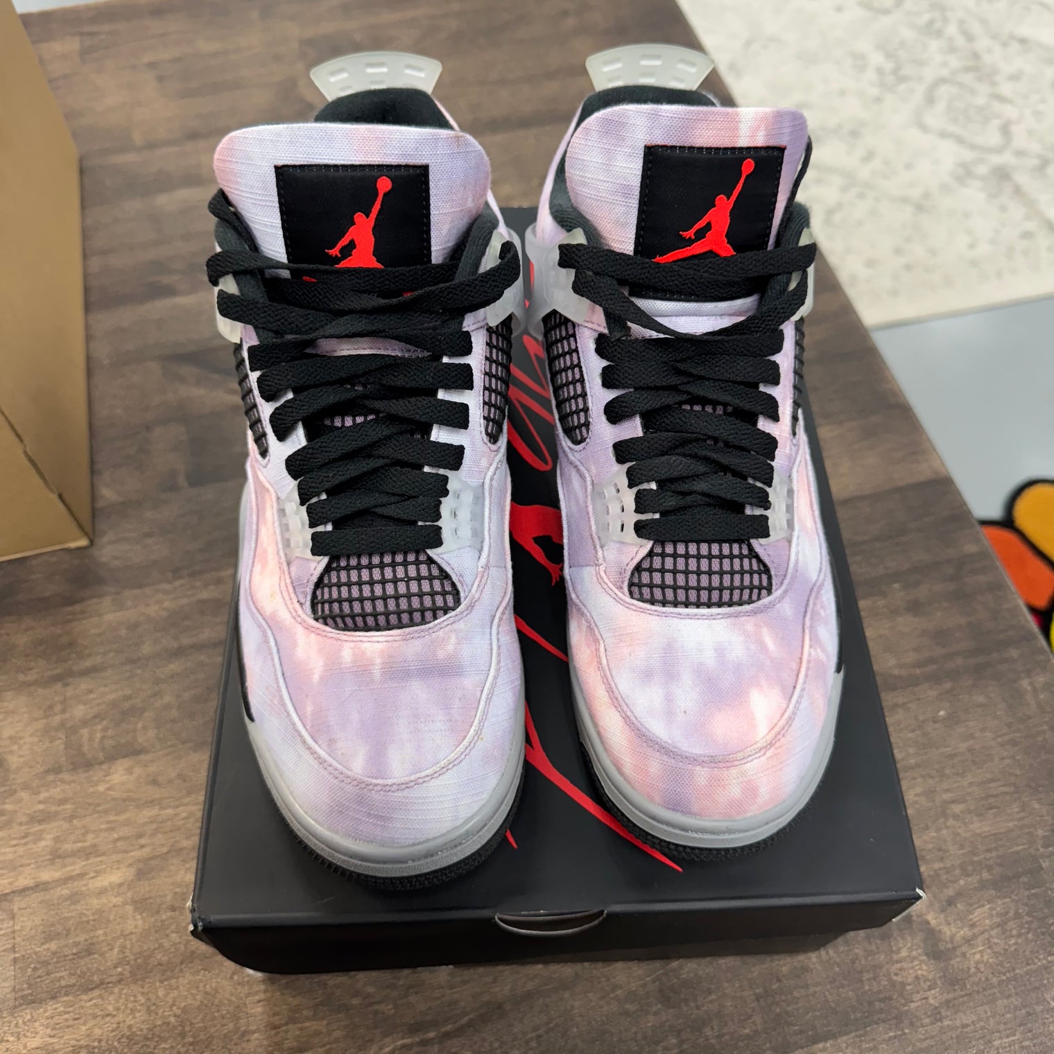 Zen Master Jordan 4 Retro (USED)