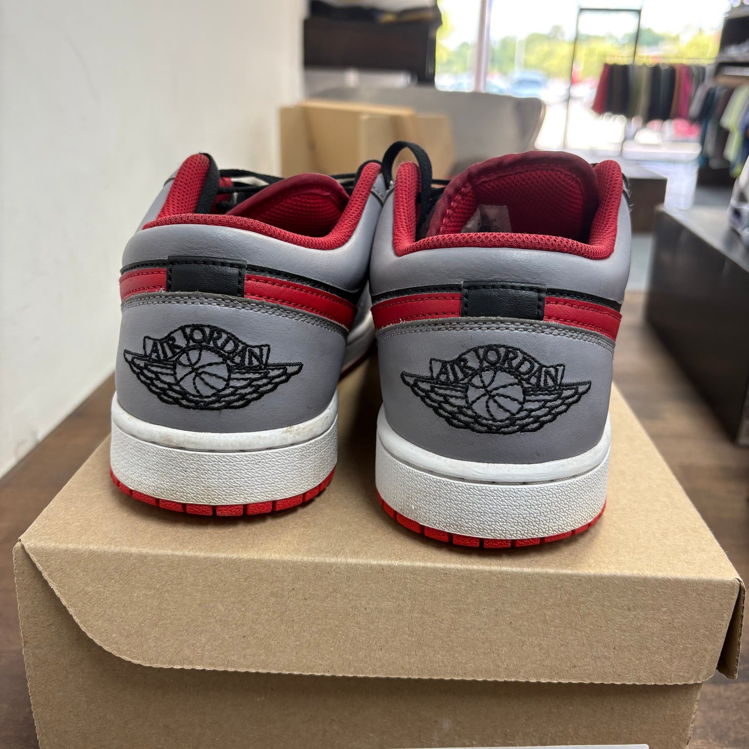Black Light Smoke Grey Gym Red Jordan 1 Low (USED,No Box)