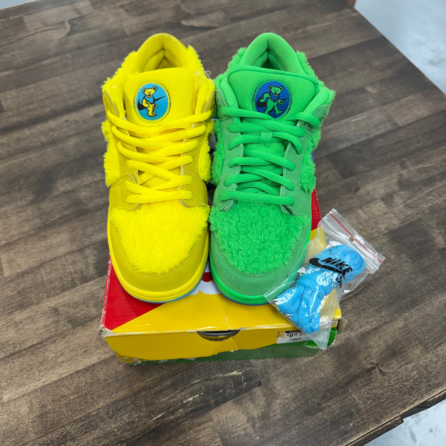 Grateful Dead Bears SB Dunk Low Opti Yellow/Green (USED, Replacement Box)