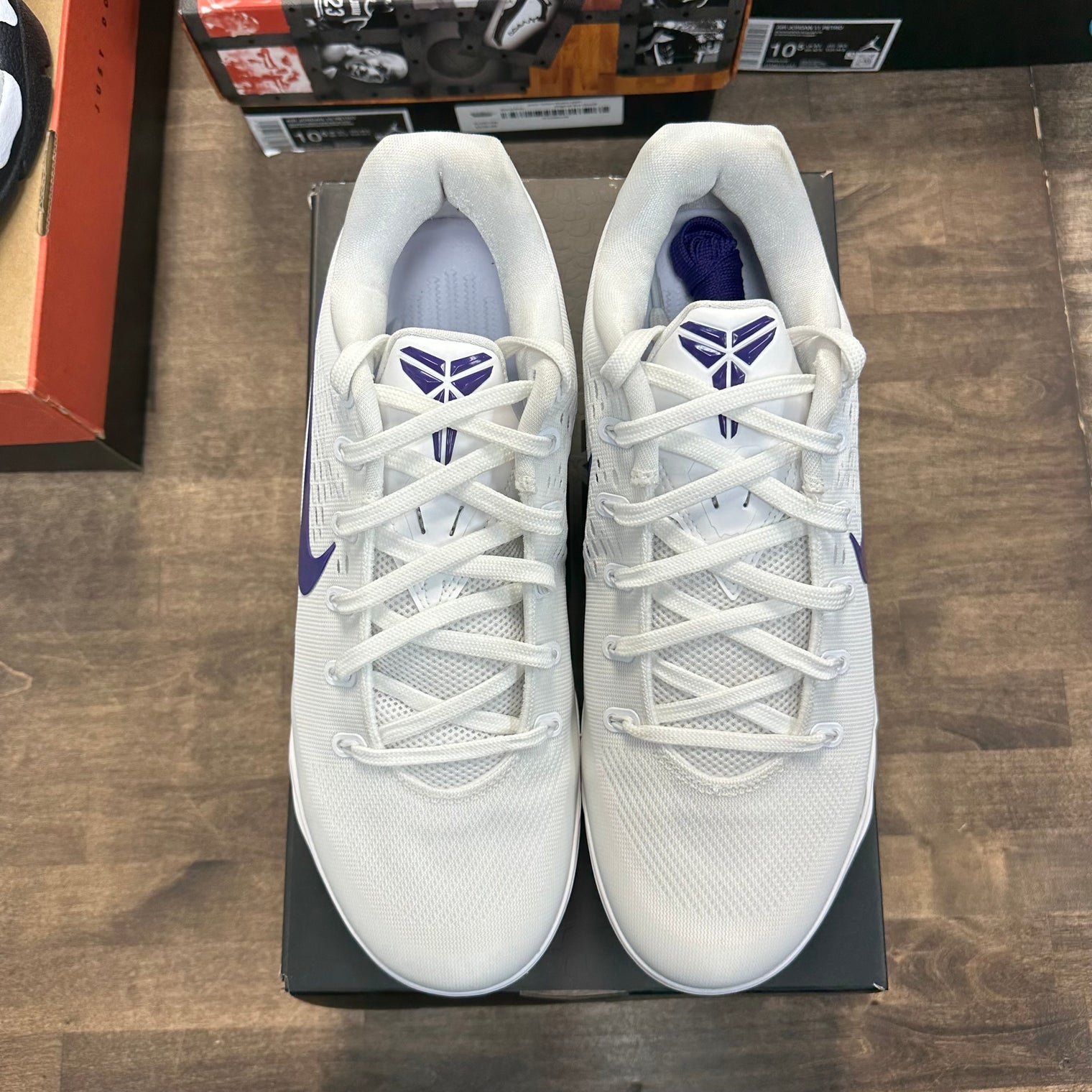Nike Kobe 9 Elite Low EM Protro White Court Purple (US 10.5) (USED)