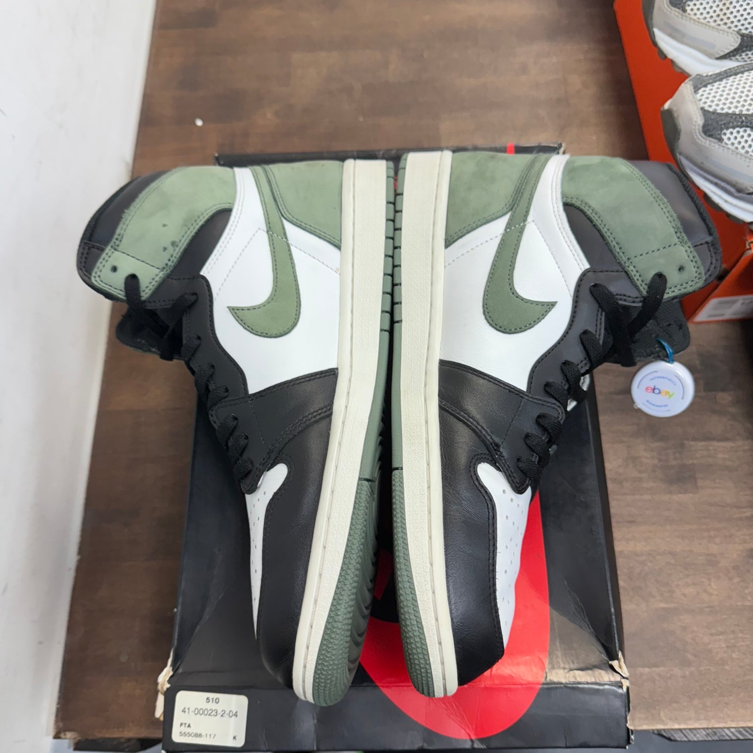 Clay Green Jordan 1 High Retro (USED,Replacement Box)
