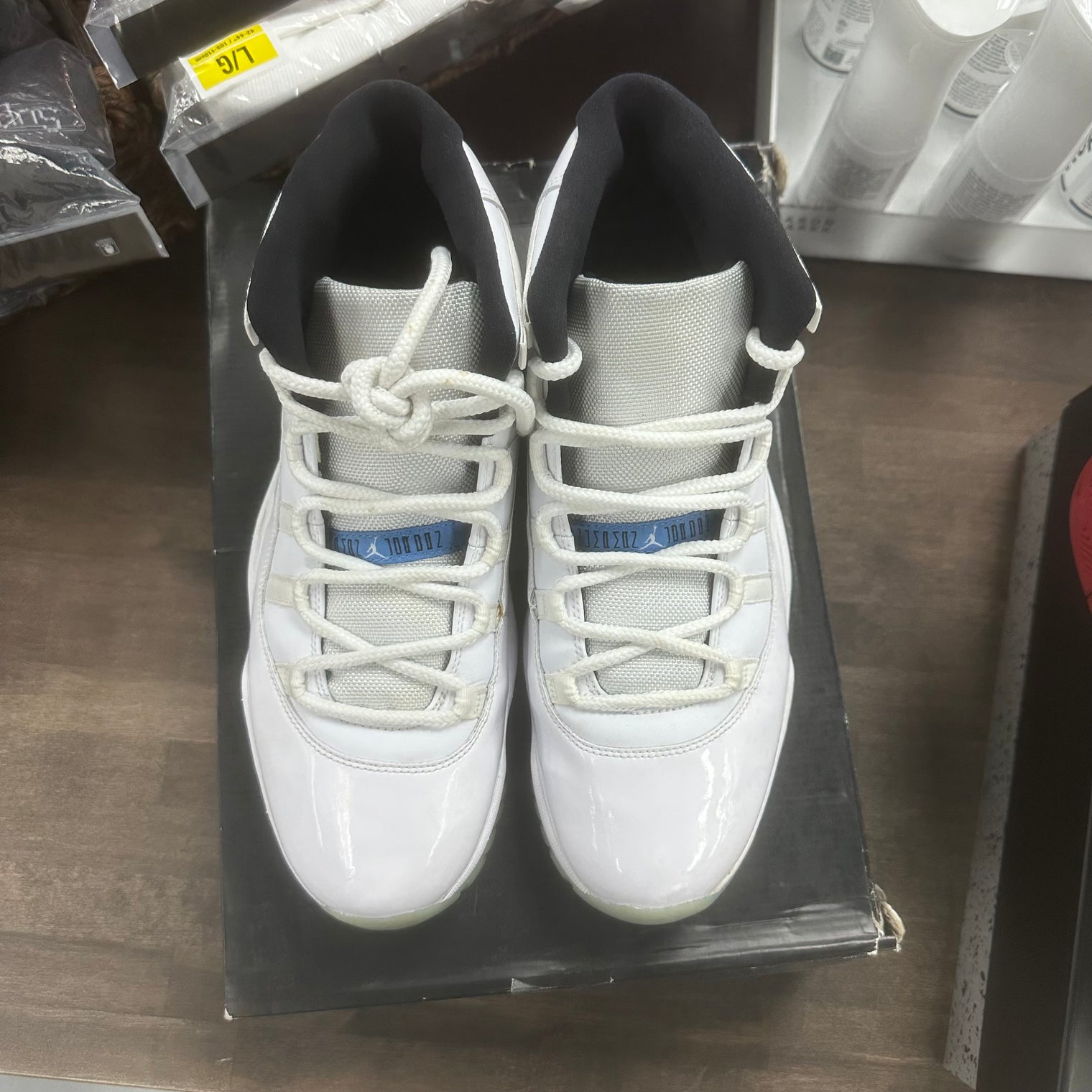 Legend Blue Jordan 11 Retro (2014) (USED, no insoles)