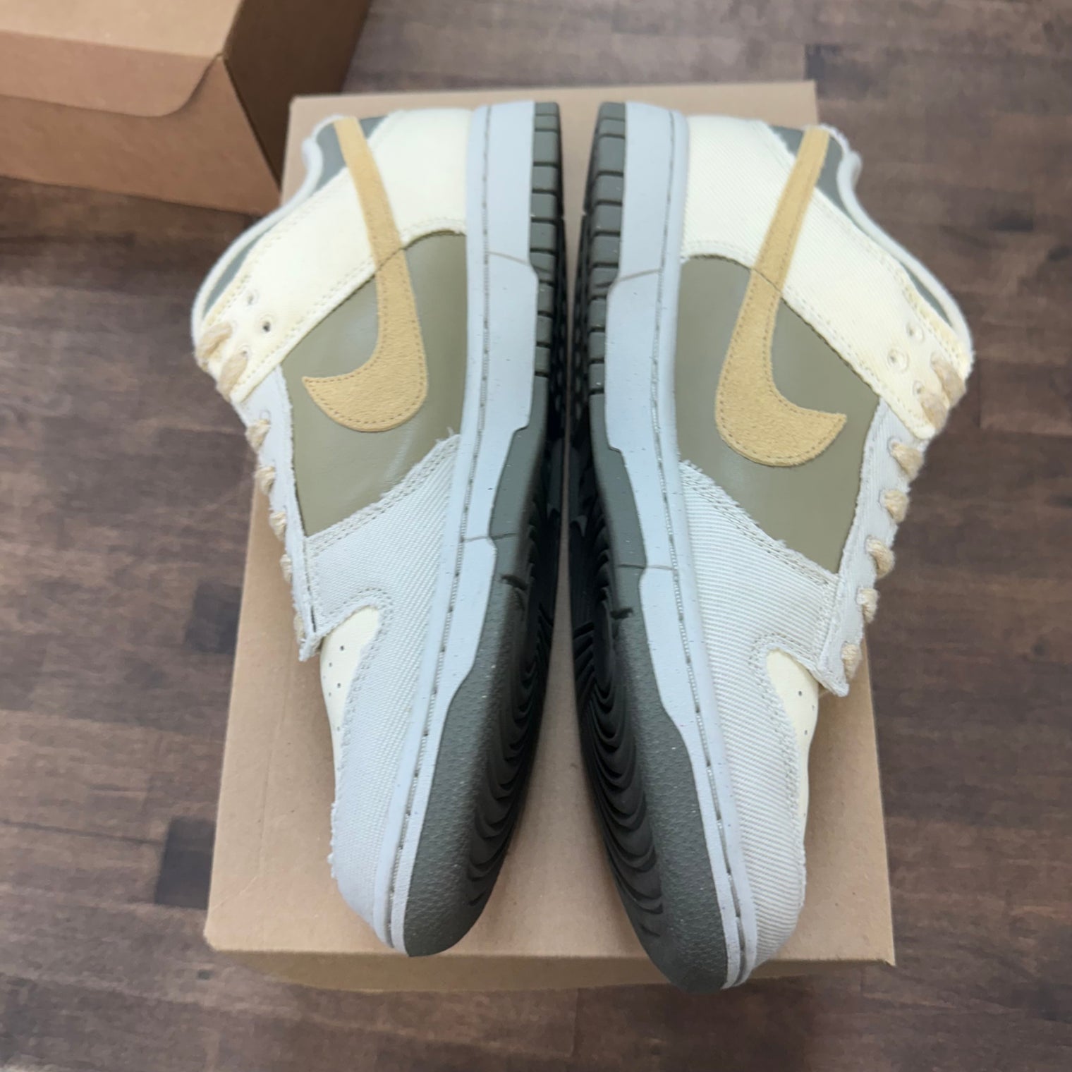 Dark Stucco Light Bone Dunk Low (W) (USED, No Box)