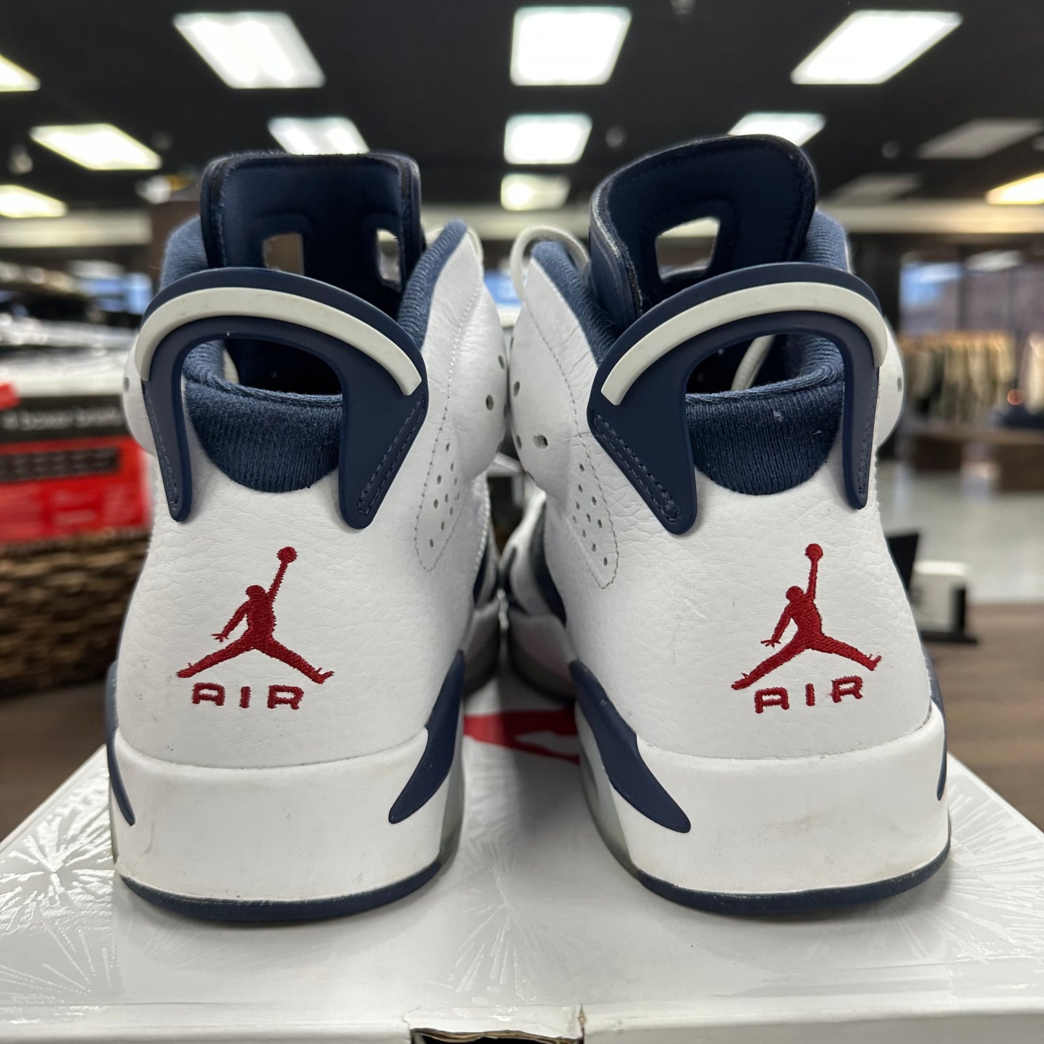 Jordan 6 Retro Olympic (2024) (US 9.5) (USED)
