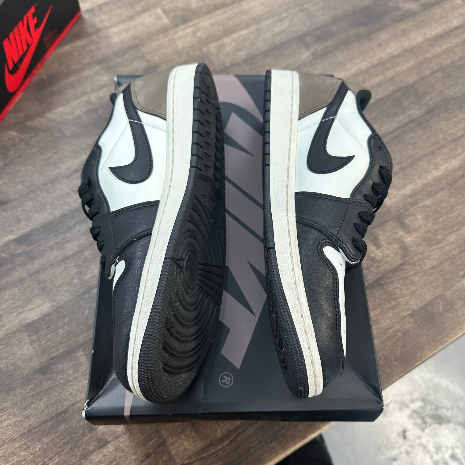 Jordan 1 Low OG Mocha (USED)