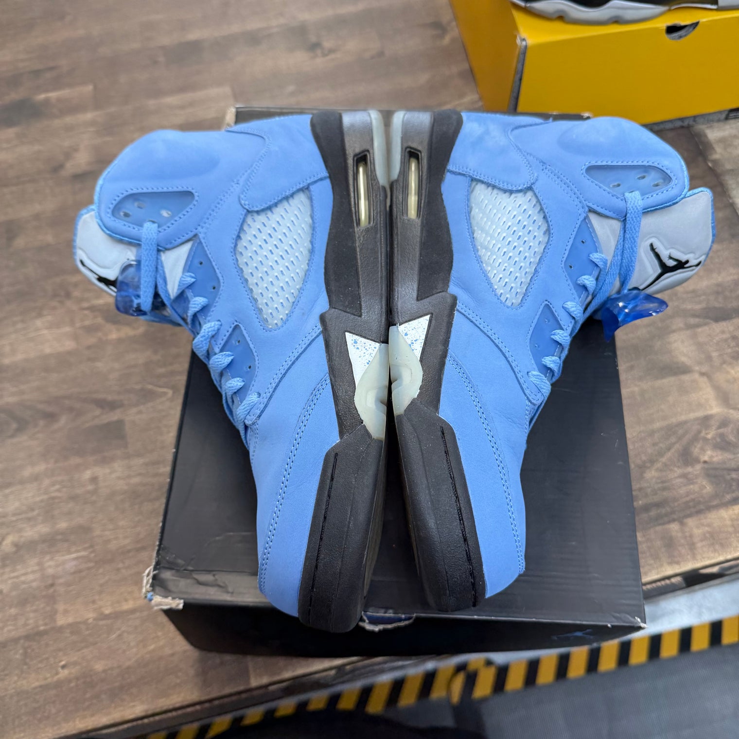 UNC Jordan 5 Retro (USED)