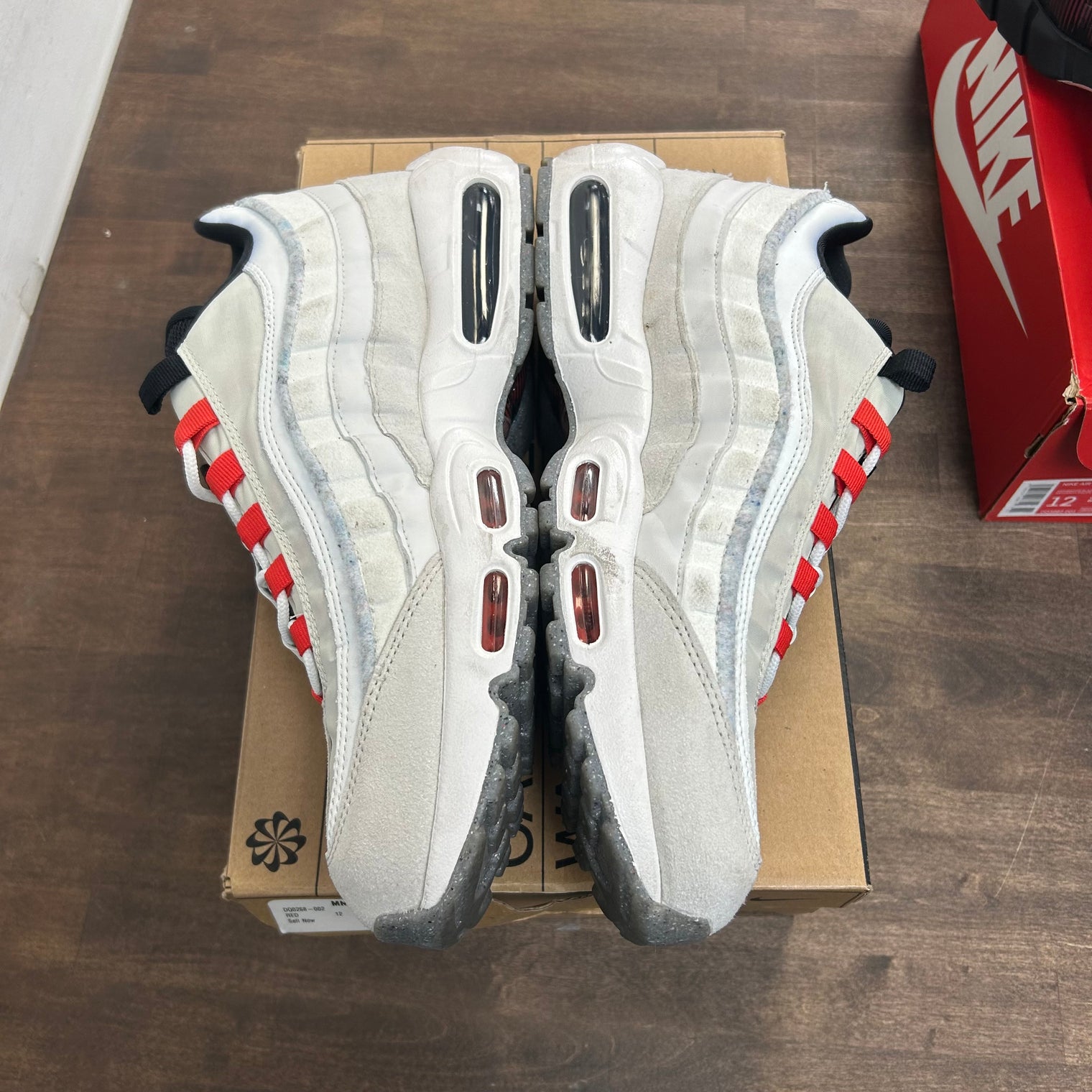 Light Bone Habanero Red Air Max 95 (USED)