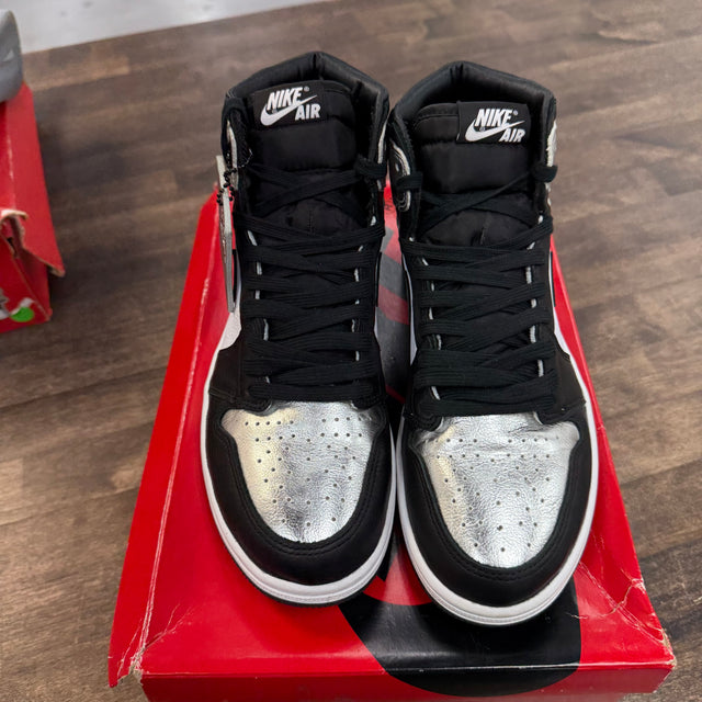 (W) Silver Toe Jordan 1 High (USED)