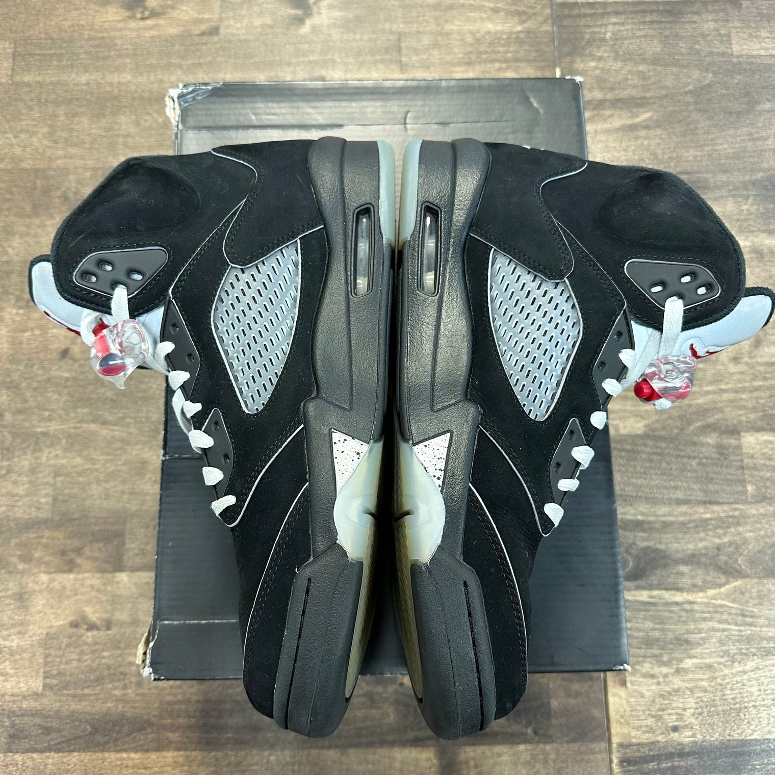 Black Metallic Jordan 5 (2025) (USED)