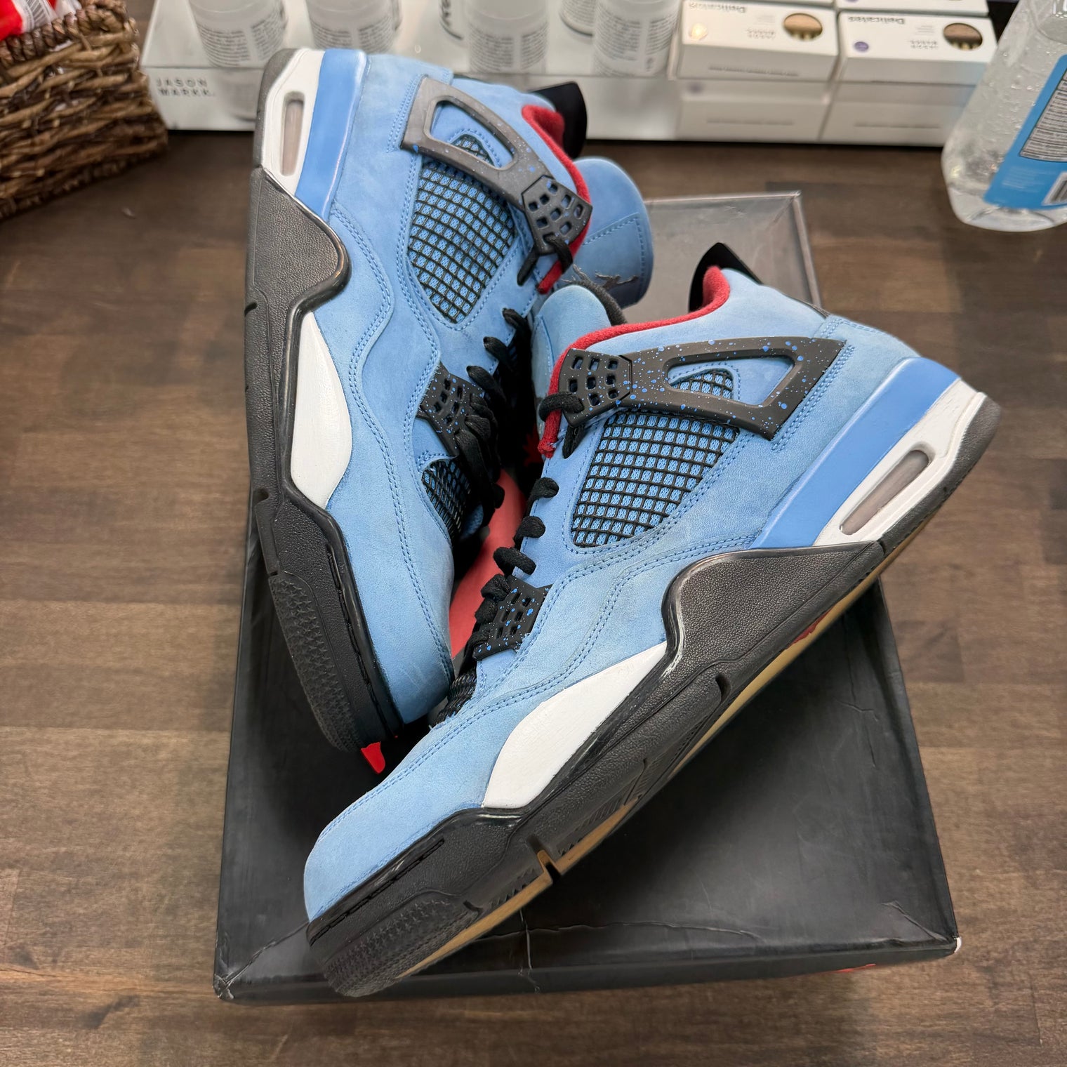 Travis Scott Cactus Jack Jordan 4 Retro (USED)