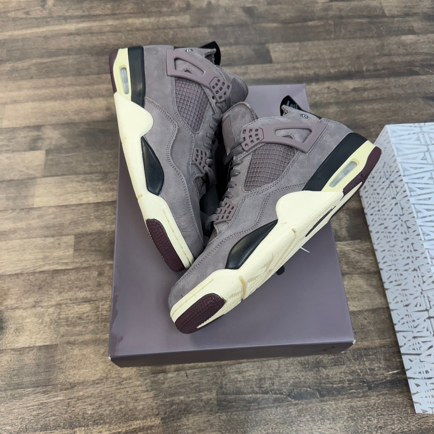 A Ma Maniere Violet Ore Jordan 4 Retro (USED)
