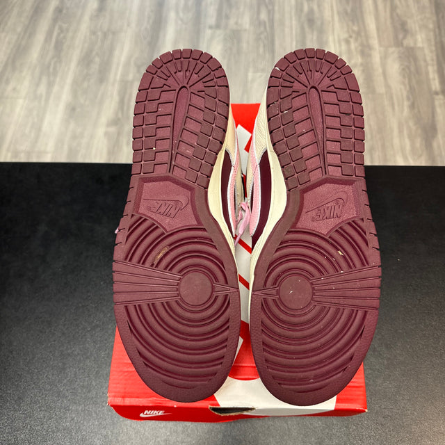 Valentines Nike Dunk Low (USED)