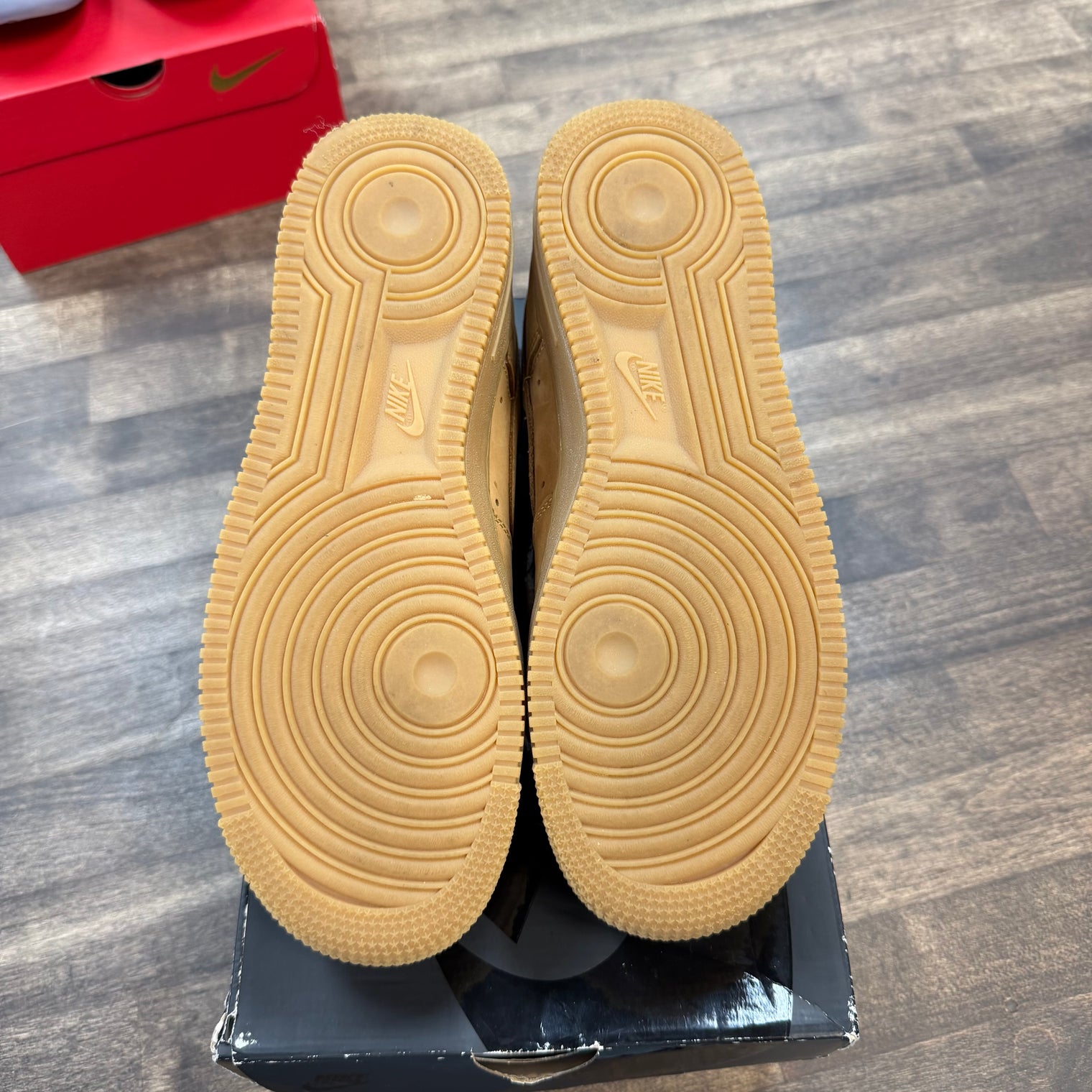 Wheat Supreme Air Force 1 Low (USED, Replacement Box)