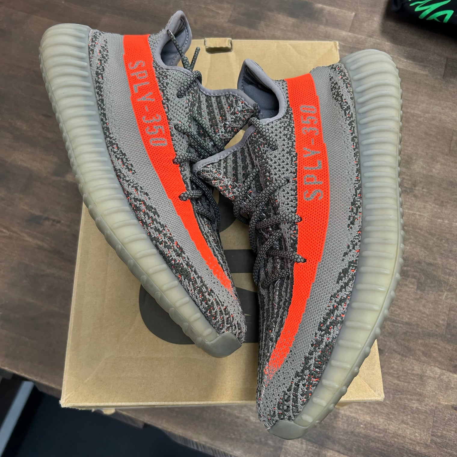 Beluga Yeezy 350 (2016) (USED)