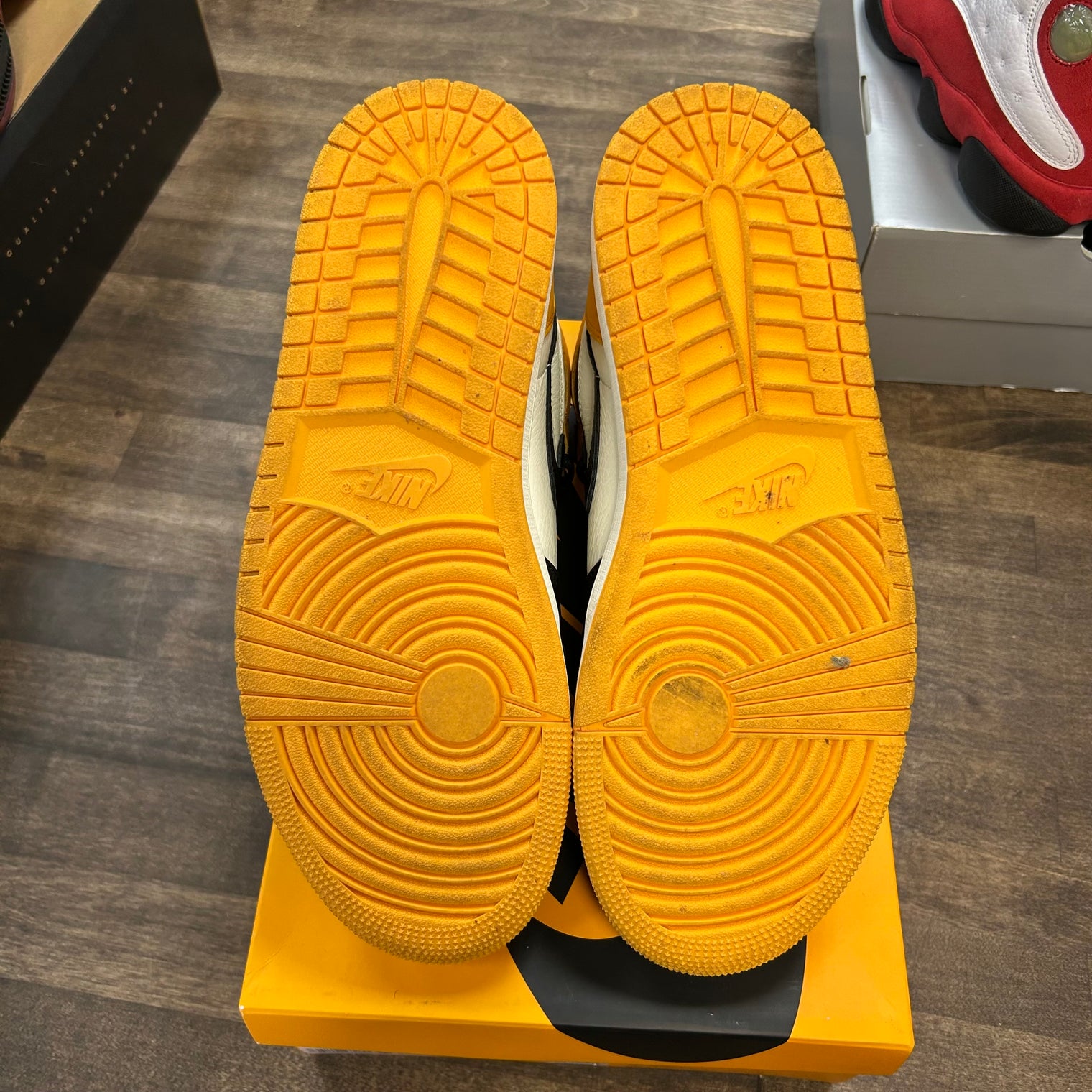Yellow Toe Taxi Jordan 1 High Retro (USED)