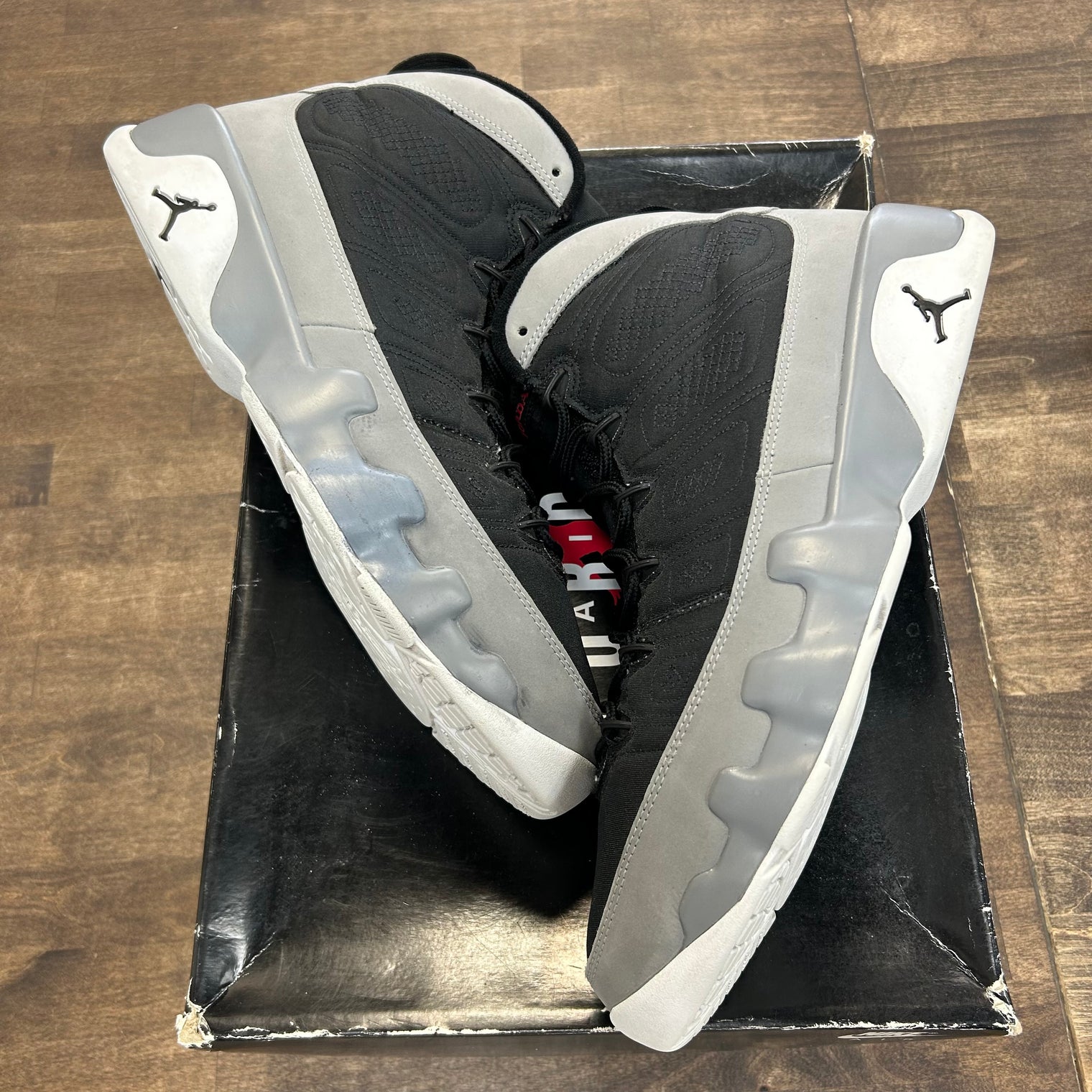 Particle Grey Jordan 9 Retro (USED)