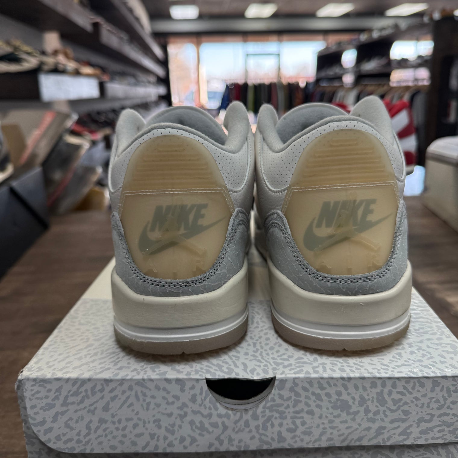 Jordan 3 Retro Craft Ivory (USED)