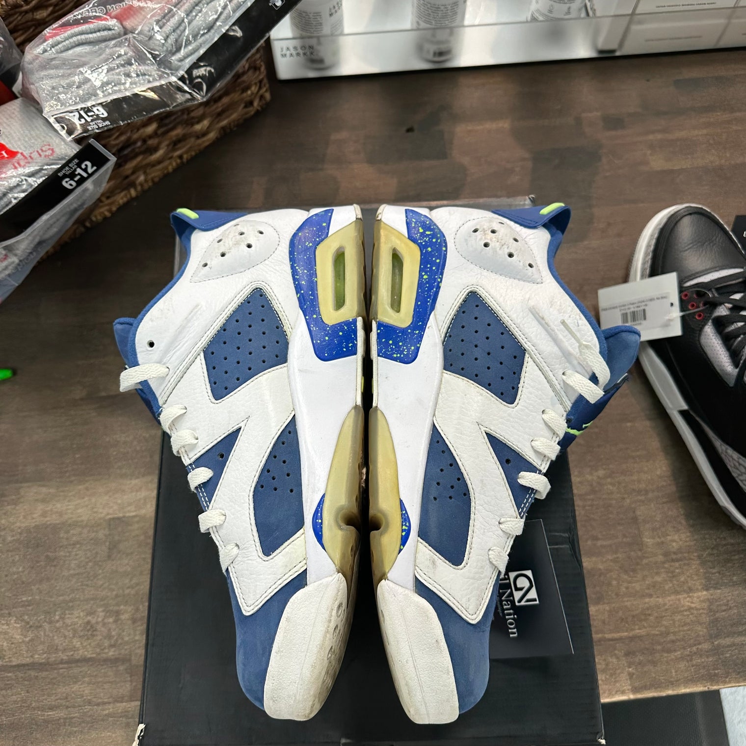 Ghost Green Jordan 6 Retro Low (USED, Replacement Box)