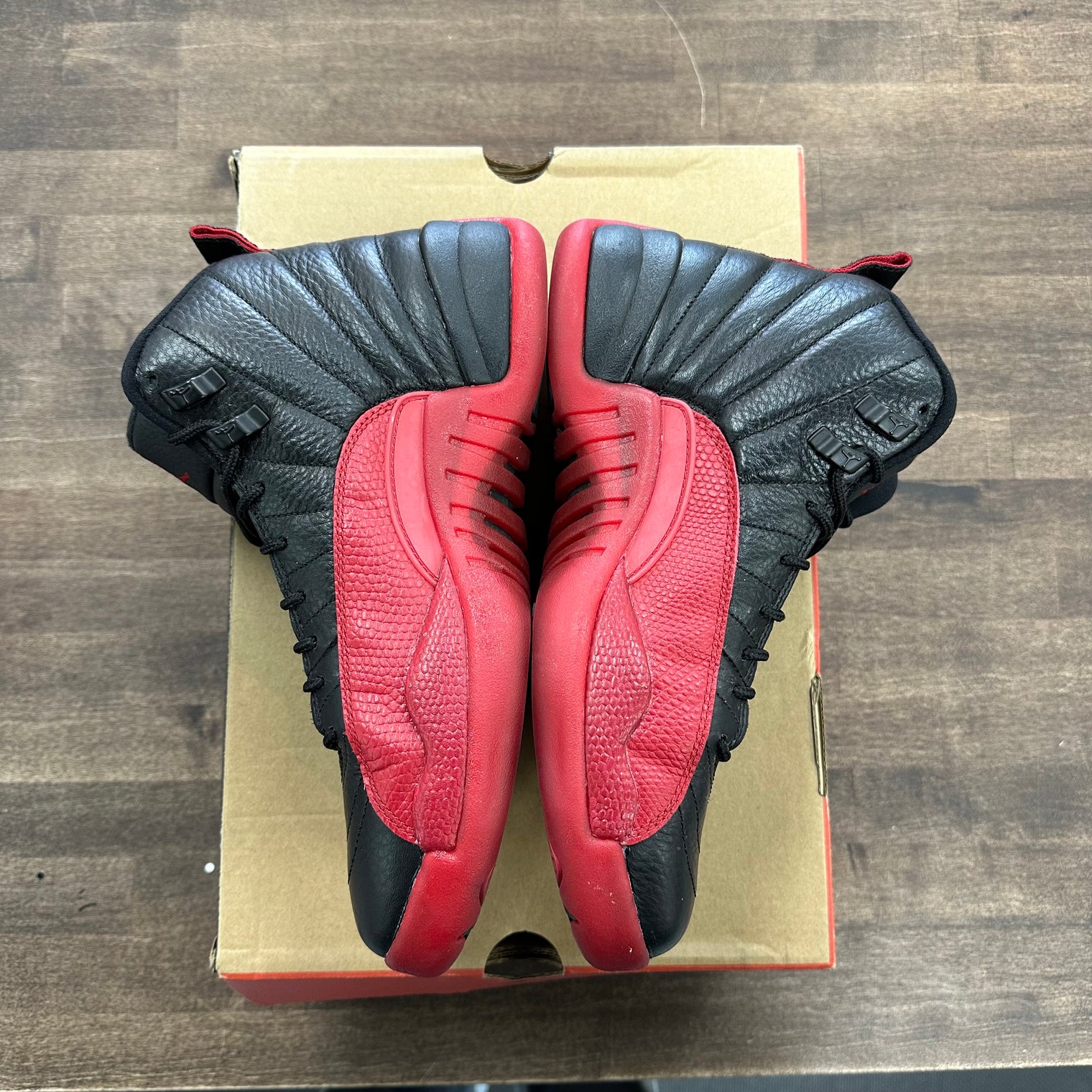 Jordan 12 Retro Flu Game (2016) (US 8) (USED)