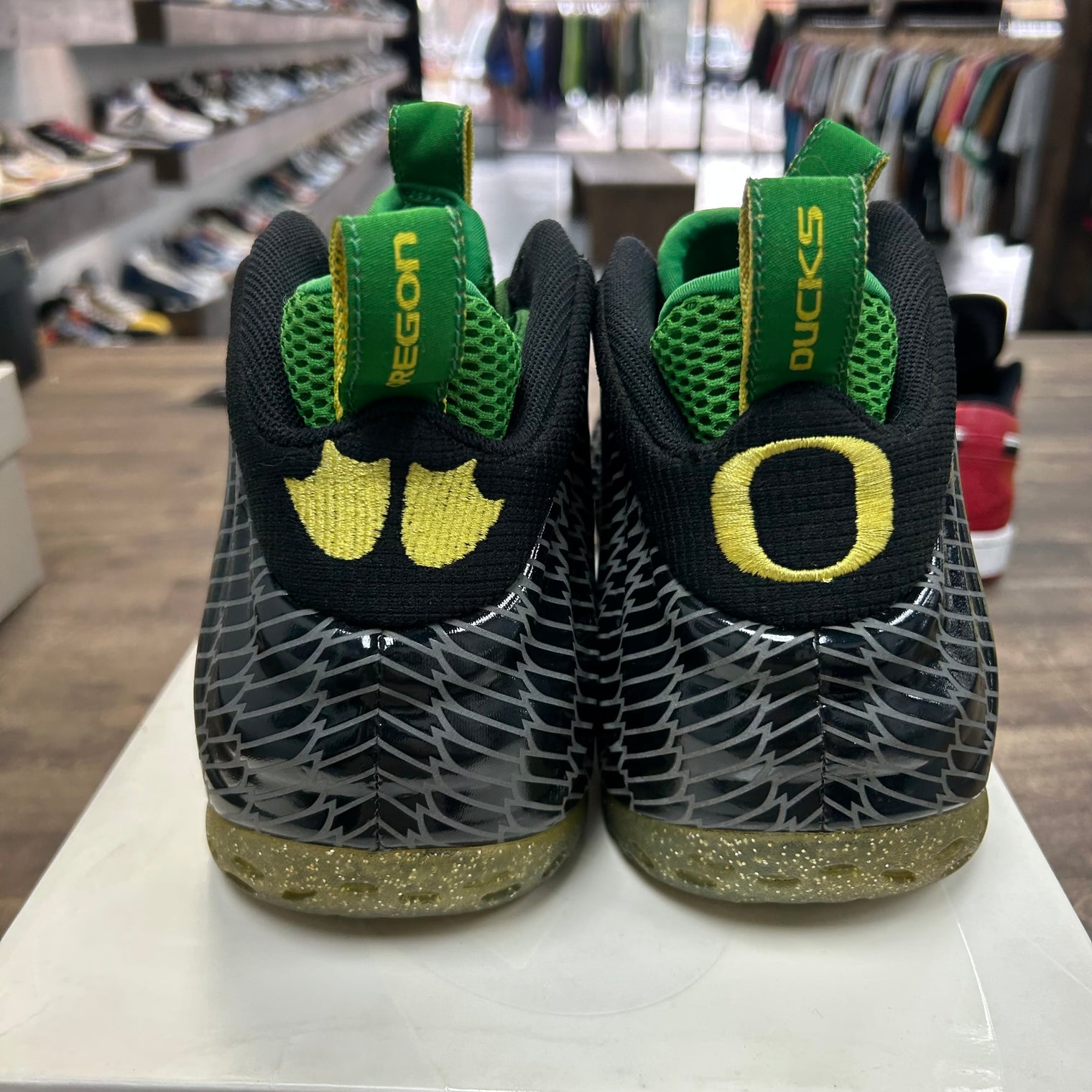 Oregon Ducks Nike Air Foamposite One (USED)