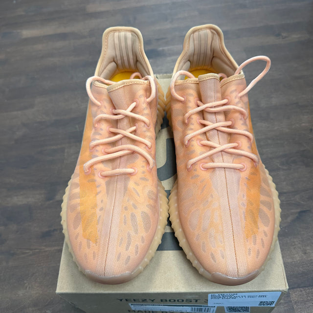 Mono Clay Yeezy 350 (USED)
