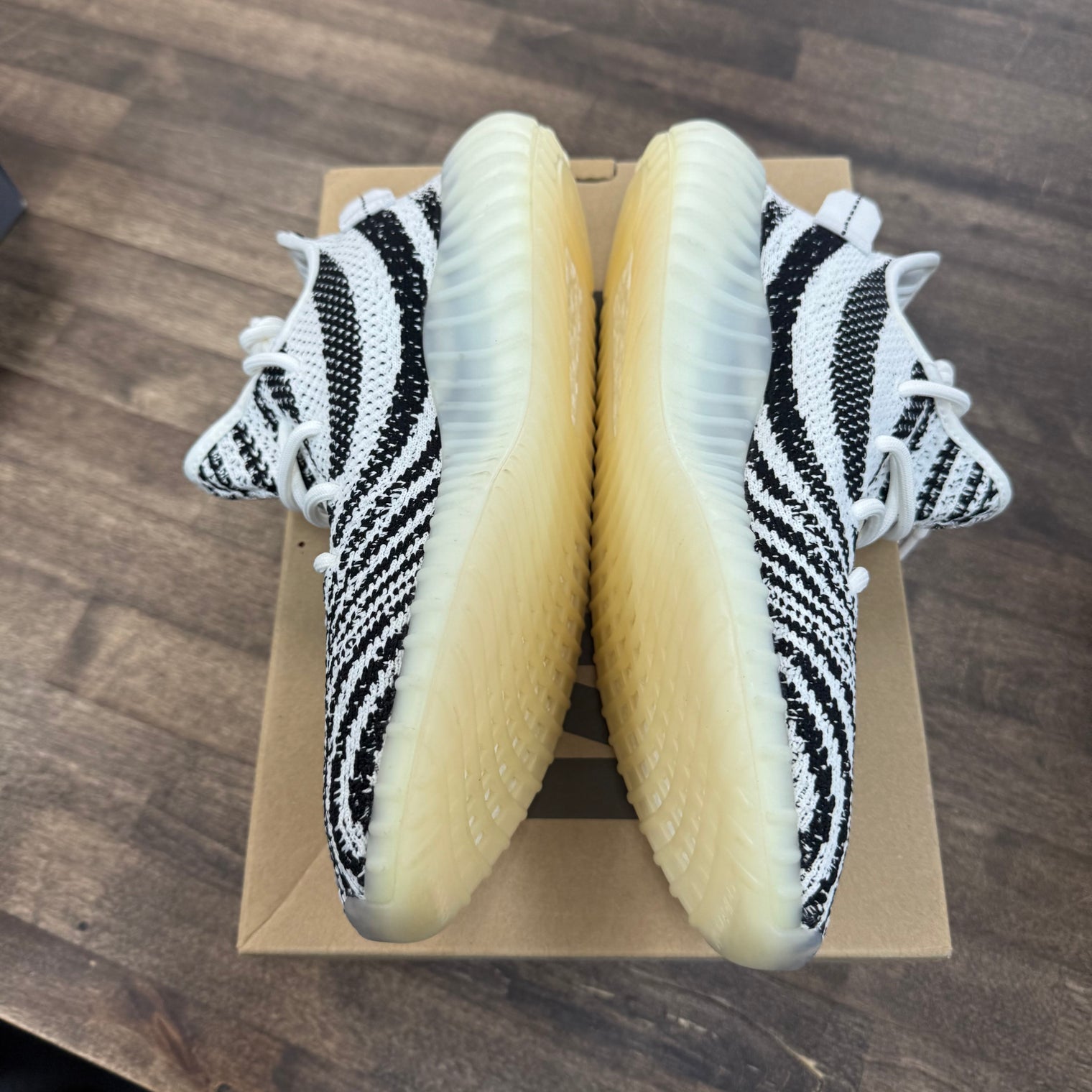 Zebra Yeezy 350 (USED)