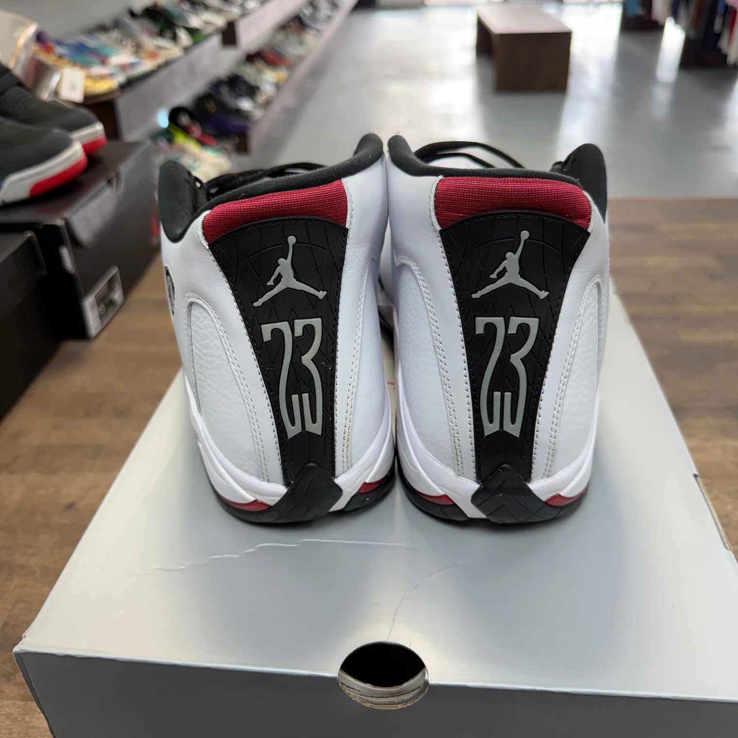 Black Toe Jordan 14 (2025) (USED)