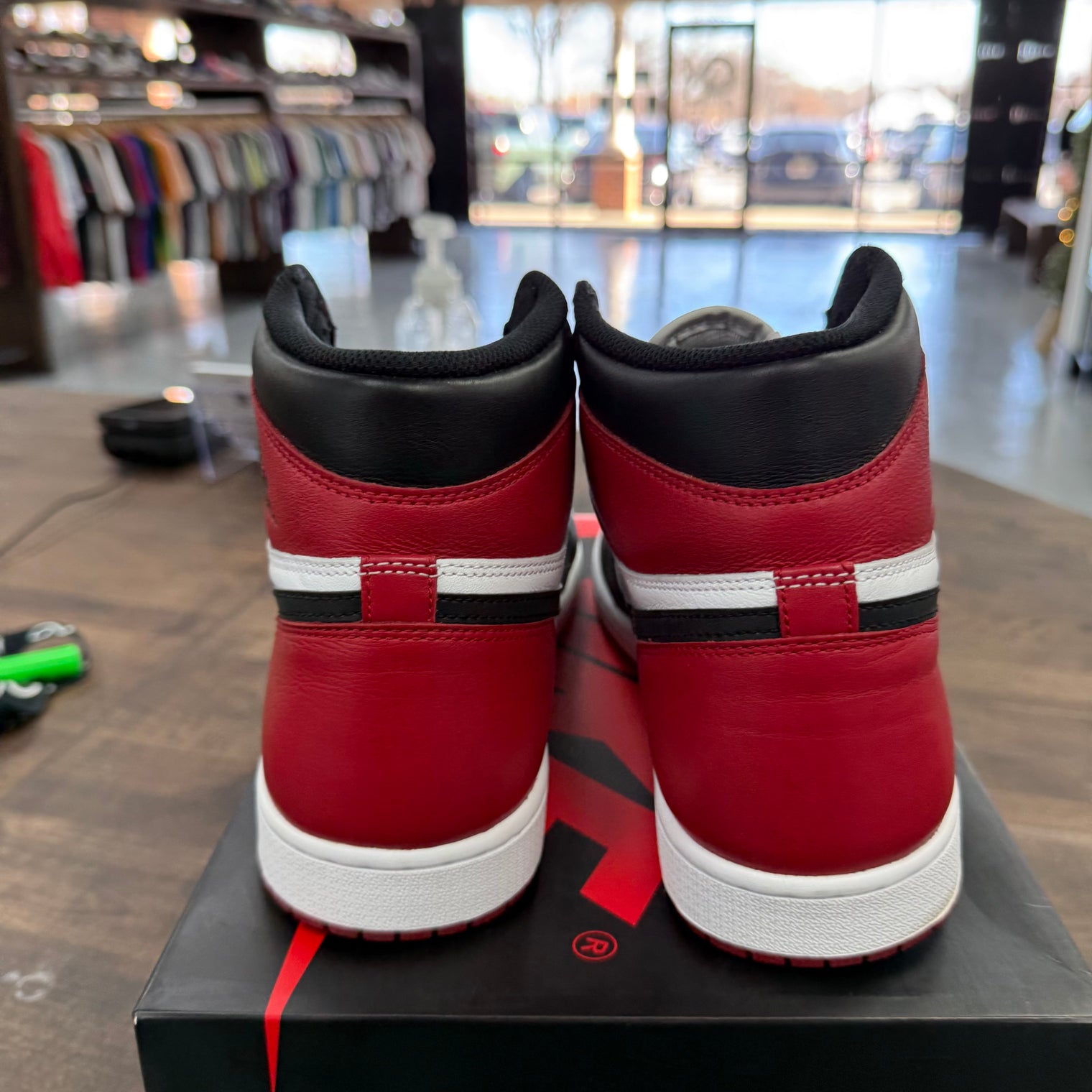 Black Toe Jordan 1 High (2016) (Lightly Worn)