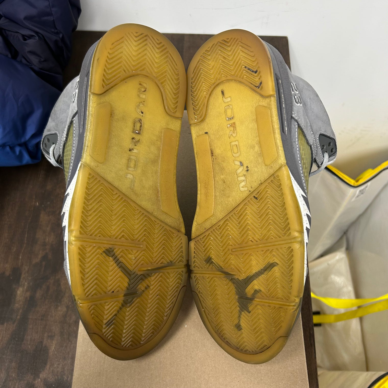 Wolf Grey Jordan 5 (USED, No Box)