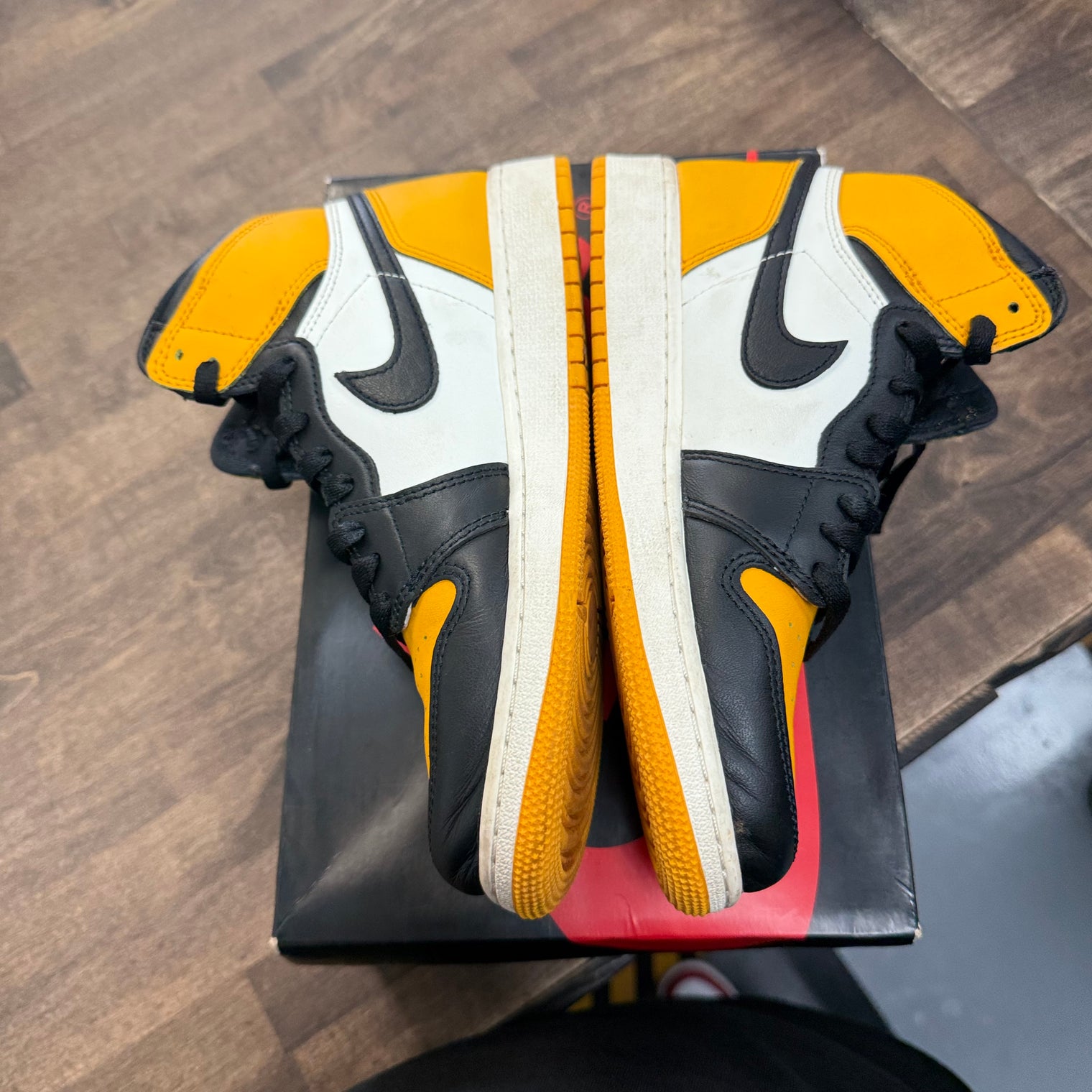 Yellow Toe Jordan 1 High (GS) (USED)