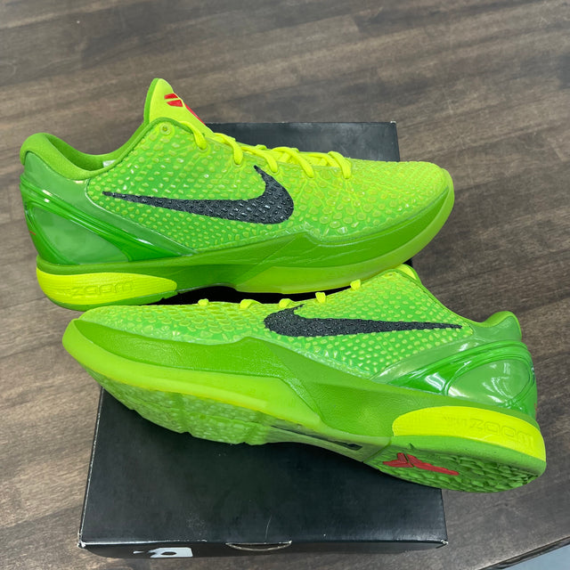 Grinch Kobe Protro 6 (USED)
