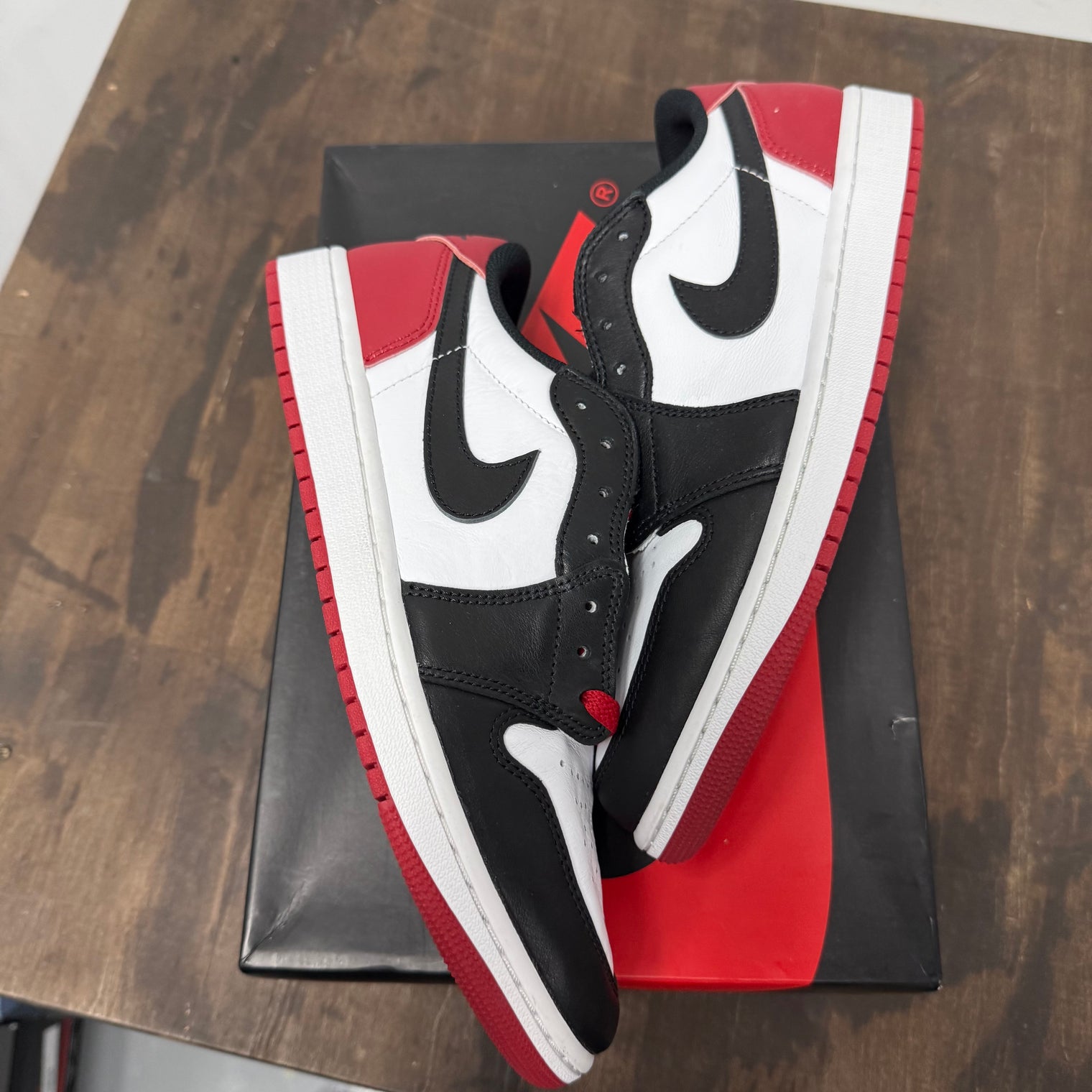 Black Toe Jordan 1 Low OG (Used)