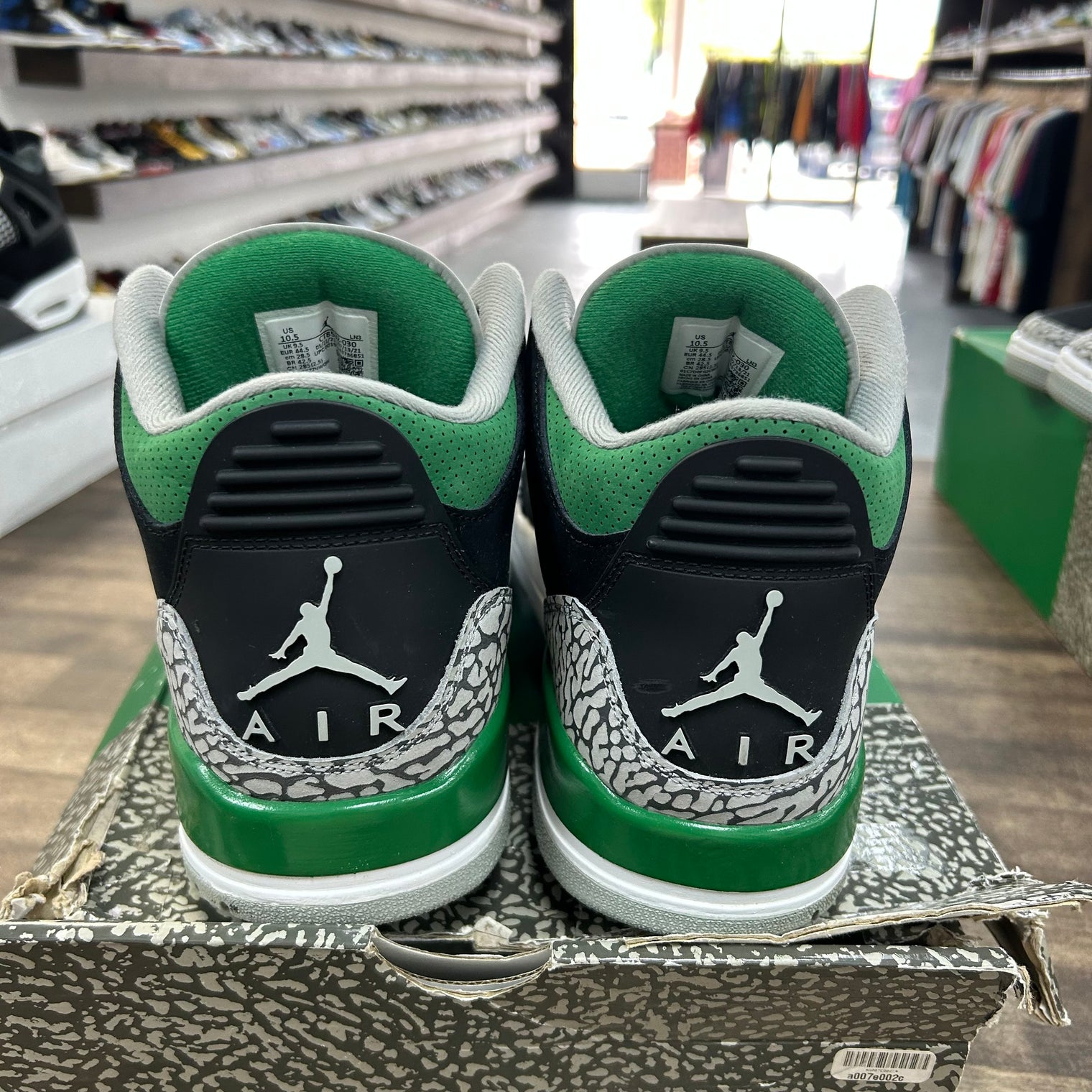 Pine Green Jordan 3 Retro (Used)